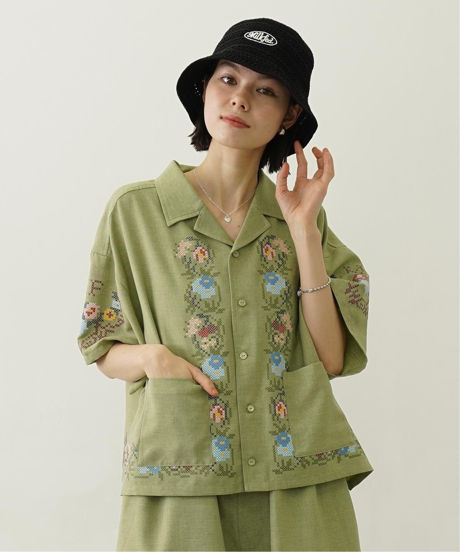【ミルクフェド/MILKFED.】のCROSS STITCH STYLE SHIRT MILKFED. インテリア・キッズ・メンズ・レディースファッション・服の通販 founy(ファニー) 　ファッション　Fashion　レディースファッション　WOMEN　トップス・カットソー　Tops/Tshirt　シャツ/ブラウス　Shirts/Blouses　半袖　Short Sleeve　LtGREEN|ID: prp329100004550578 ipo3291000000032294729
