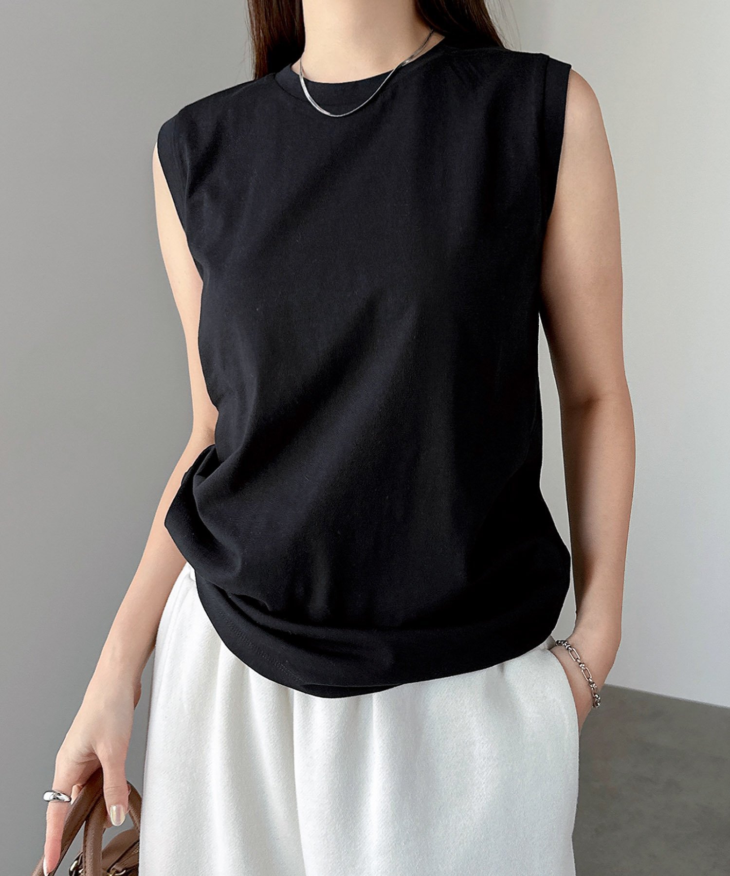 【その他のブランド/Other】のコットン 天竺 ノースリーブ トップス インテリア・キッズ・メンズ・レディースファッション・服の通販 founy(ファニー) 　ファッション　Fashion　レディースファッション　Fashion for Women　トップス・カットソー　Cut & Sew Tops　キャミソール&ノースリーブ　Camisoles & Sleeveless Tops　コンパクト　Compact, Small Size　サロペ　Salopette, Salopette Dress　ジャケット　Jacket, Outerwear　ノースリーブ　Sleeveless, No-Sleeve　ベーシック　Basic, Essential　ブラック|ID: prp329100004550750 ipo3291000000032644485