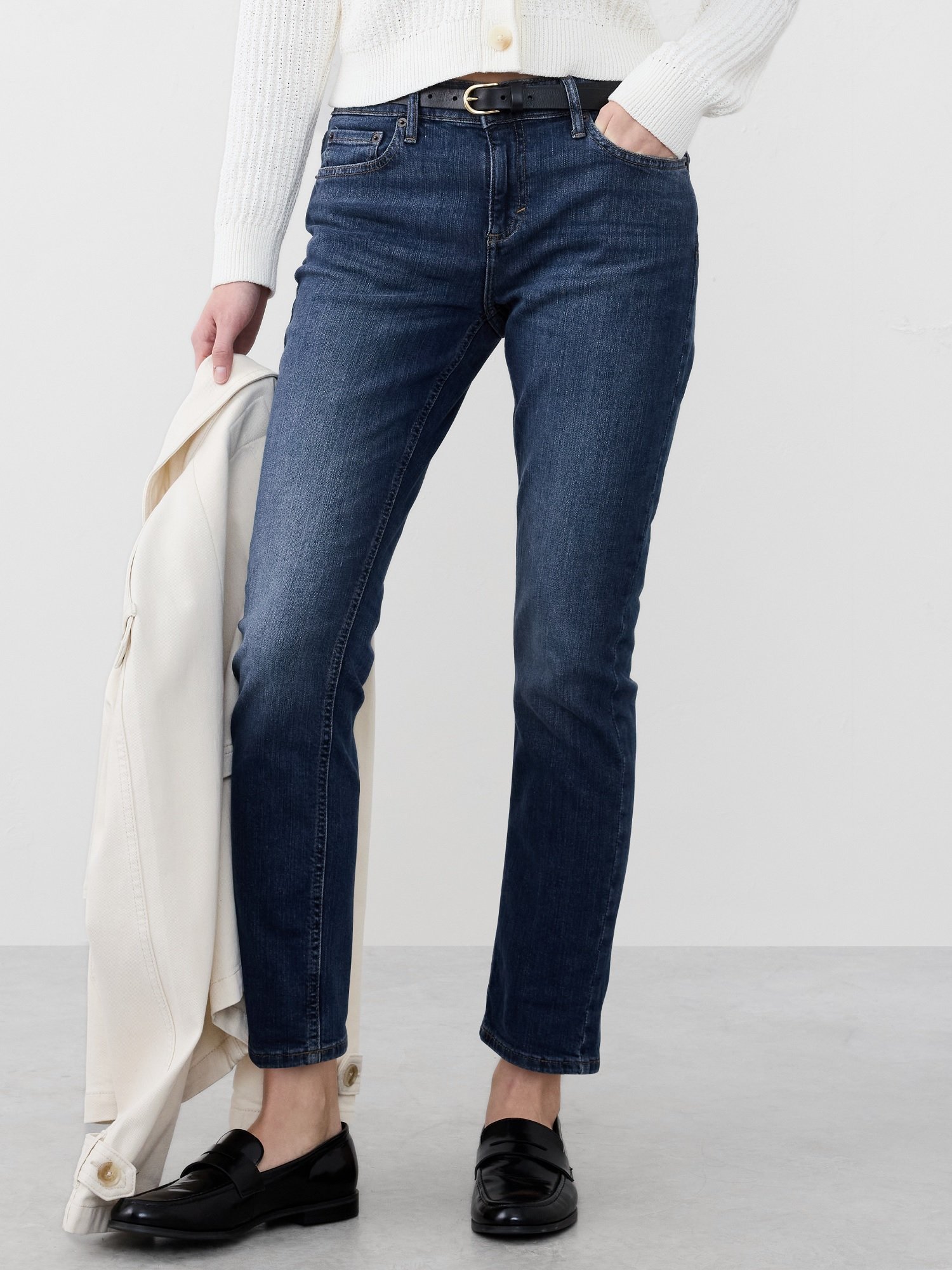 【バナナリパブリック ファクトリーストア/BANANA REPUBLIC FACTORY STORE】のBANANA REPUBLIC FACTORY STORE ローライズガールフレンドジーンズ インテリア・キッズ・メンズ・レディースファッション・服の通販 founy(ファニー) 　ファッション　Fashion　レディースファッション　Ladies' Fashion Online　ポケット　Pocket　ループ　Loop　DARK_WASH|ID: prp329100004550866 ipo3291000000032665068