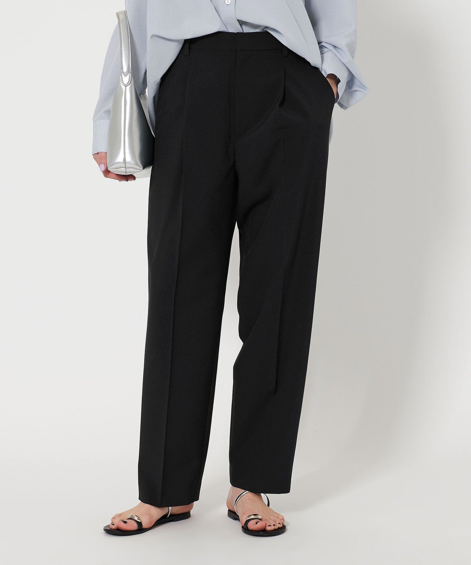 【ビューティ&ユース ユナイテッドアローズ/BEAUTY&YOUTH / UNITED ARROWS】のタック テーパード パンツ -接触冷感/吸水速乾/防シワ- インテリア・キッズ・メンズ・レディースファッション・服の通販 founy(ファニー) 　ファッション　Fashion　レディースファッション　Fashion for Women　パンツ　Pants & Trousers　コンパクト　Compact, Small Size　スニーカー　Sneakers, Trainers　センター　Center, Center Line　テーパード　Tapered, Tapered Pants　ビジネス 仕事 通勤　Business / Work / Commuting　ベーシック　Basic, Essential　吸水　Absorbent, Quick-Dry　夏　Summer　春　Spring　S/S・春夏　SS, Spring/Summer, Warm Season　BLACK|ID: prp329100004550907 ipo3291000000033423614