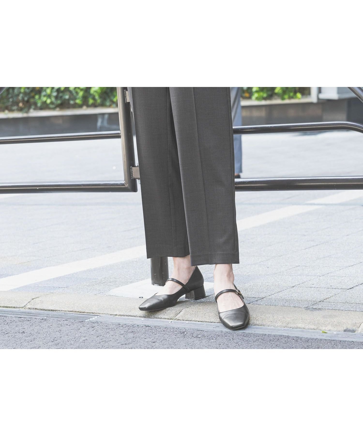 【グローバルワーク/GLOBAL WORK】のお手入れラクラクセットアップ/テーパードパンツ/290033 インテリア・キッズ・メンズ・レディースファッション・服の通販 founy(ファニー) 　ファッション　Fashion　レディースファッション　Fashion for Women　セットアップ　Matching Sets　レディースパンツ・ボトムス　Pants & Trousers / Bottoms　ジャケット　Jacket, Outerwear　ストレッチ　Stretch, Stretchy Fabric　ストレート　Straight, Straight Cut　セットアップ　Set-Up, Coordinated Outfit　センター　Center, Center Line　フロント　Front, Front Design　ループ　Loop, Loop Knit　ワイド　Wide, Wide Fit　半袖　Short Sleeve, Half Sleeve　楽ちん　Easy Fit, Comfortable　ブラック09|ID: prp329100004550911 ipo3291000000033425310