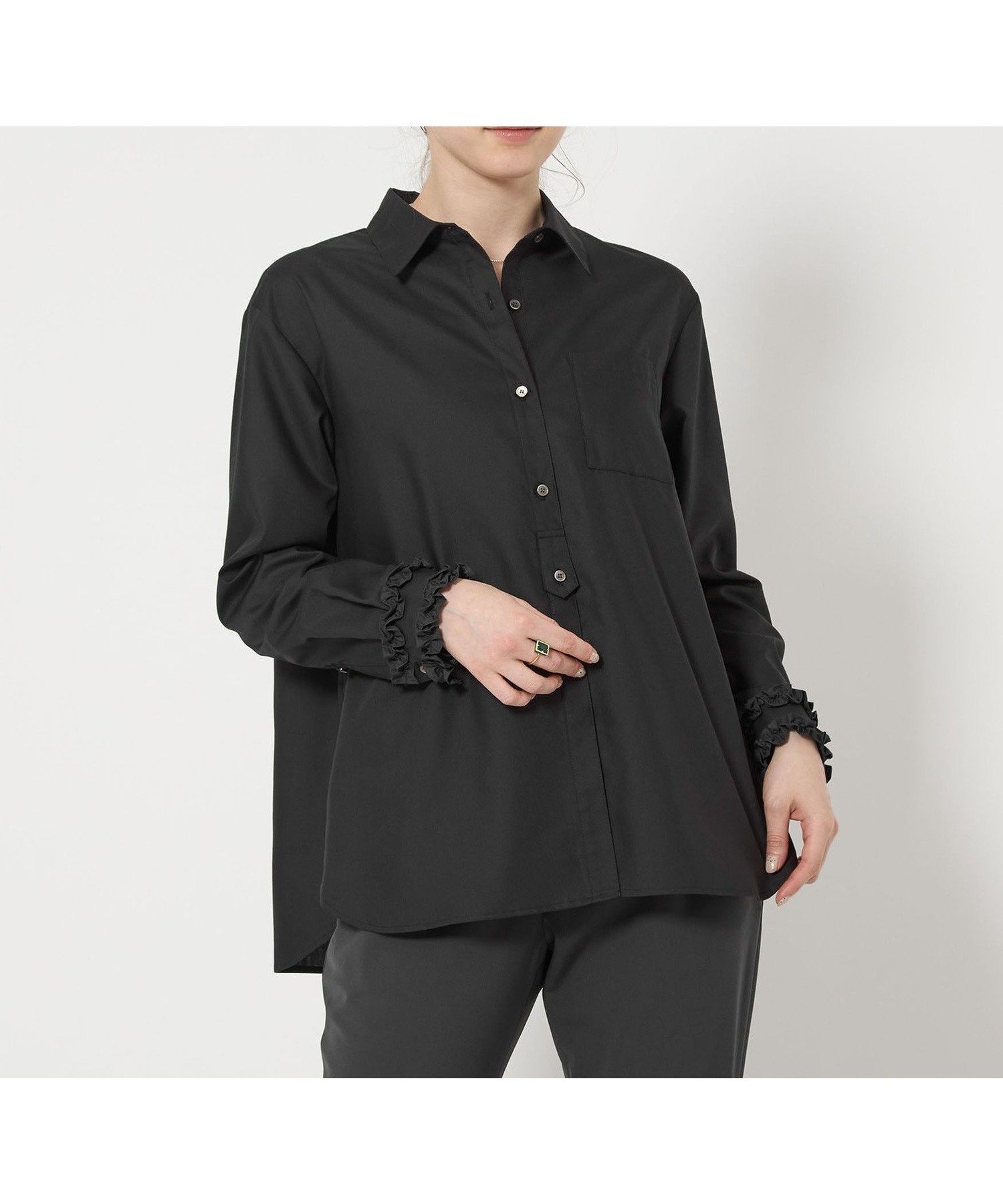 【ユナイテッドアローズ/UNITED ARROWS】のミニフリル ブラウス インテリア・キッズ・メンズ・レディースファッション・服の通販 founy(ファニー) 　ファッション　Fashion　レディースファッション　Fashion for Women　トップス・カットソー　Cut & Sew Tops　シャツ・ブラウス・オフィスカジュアル　Elegant Blouses & Button-Ups　おすすめ　Recommended / Our Picks　カフス　Cuff Design　ドレープ　Drape, Draping Fabric　フリル　Frill, Ruffle　ベーシック　Basic, Essential　ビジネス 仕事 通勤　Business / Work / Commuting　BLACK|ID: prp329100004551734 ipo3291000000033337943