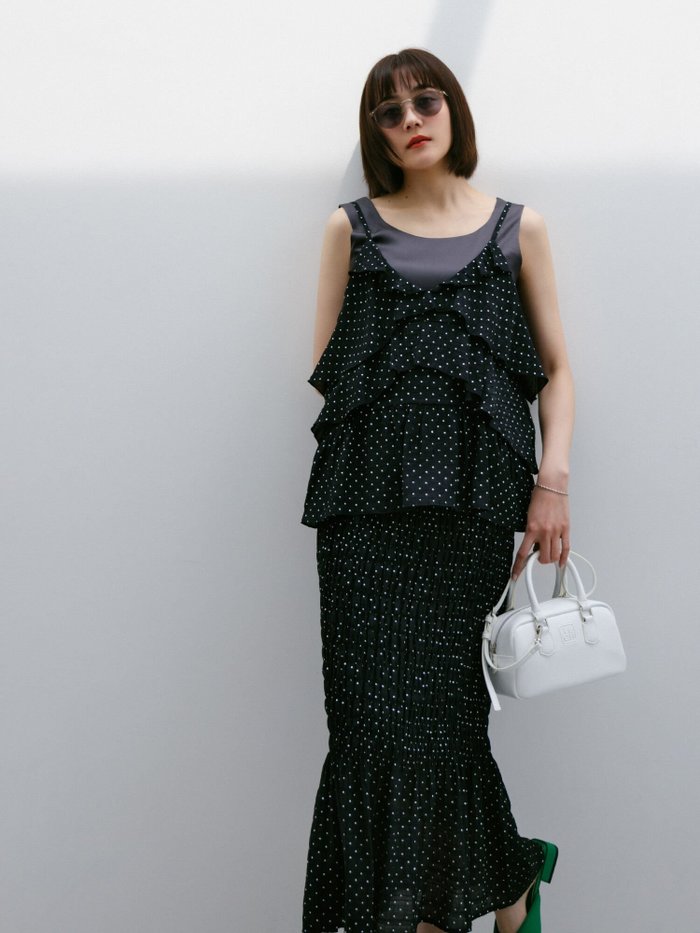 【テチチ/Te chichi】の【松井愛莉着用】ドットシャーリングタイトスカート(セットアップ可)《2025summer catalog item》 インテリア・キッズ・メンズ・レディースファッション・服の通販 founy(ファニー) https://founy.com/ ファッションモデル・俳優・女優 Models 女性 Women 松井愛莉 Matsui Airi ファッション Fashion レディースファッション Fashion for Women セットアップ Matching Sets スカート・ミニ/ミディ/マキシ Skirts / Mini, Midi & Maxi Skirts 2025年 2025 2025春夏・S/S Spring/Summer 2025 SS25 シャーリング Shirring, Ruched セットアップ Set-Up, Coordinated Outfit ドット Polka Dot, Dot Pattern ベーシック Basic, Essential エレガント 上品 Elegant 夏 Summer 女優 Actress Style, Celebrity Inspired |ID: prp329100004552087 ipo3291000000033040288
