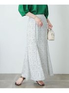 【センスオブプレイス/SENSE OF PLACE by URBAN RESEARCH】のマーメイドナロースカート 人気、トレンドファッション・服の通販 founy(ファニー) ファッション Fashion レディースファッション WOMEN スカート Skirt クロップド Cropped トレンド Trend バランス Balance マーメイド Mermaid リラックス Relax thumbnail WHT×BLK|ID: prp329100004552166 ipo3291000000032304083