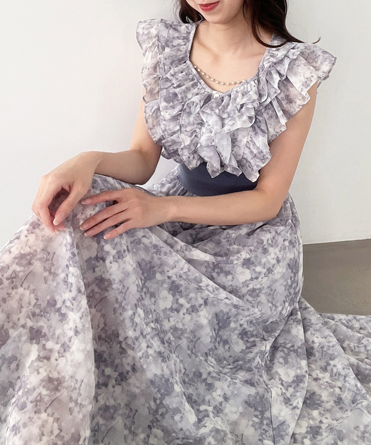 【マジェスティック レゴン/MAJESTIC LEGON】のマルチwayフリルコルセットワンピ インテリア・キッズ・メンズ・レディースファッション・服の通販 founy(ファニー) 　ファッション　Fashion　レディースファッション　WOMEN　ワンピース　Dress　コルセット　Corset　ストレッチ　Stretch　チェーン　Chain　パール　Pearl　フェイク　Fake　フリル　Frills　フロント　Front　楽ちん　Easy　ブルー柄|ID: prp329100004552296 ipo3291000000032252531