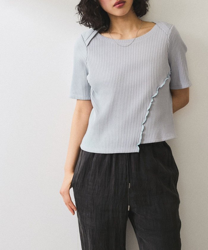 【アダム エ ロペ/ADAM ET ROPE'】の【WEB限定】アシンメトリーカッティングTシャツ インテリア・キッズ・メンズ・レディースファッション・服の通販 founy(ファニー) https://founy.com/ ファッション Fashion レディースファッション Fashion for Women トップス・カットソー Cut & Sew Tops シャツ・ブラウス・オフィスカジュアル Elegant Blouses & Button-Ups ロングTシャツ・Tシャツ Longline T-Shirts & Tees アシンメトリー Asymmetrical Style インナー Innerwear 春 Spring 洗える Machine Washable カッティング Cutting Detail コンパクト Compact, Small Size シンプル Simple, Minimal ジャケット Jacket, Outerwear ドッキング Docking, Mixed Material フロント Front, Front Design ベーシック Basic, Essential ボトム Bottoms, Lower Wear ボレロ Bolero, Short Cardigan ポケット Pocket, Pocket Detail ワイド Wide, Wide Fit S/S・春夏 SS, Spring/Summer, Warm Season おすすめ Recommended / Our Picks 夏 Summer 2025年 2025 2025春夏・S/S Spring/Summer 2025 SS25 |ID: prp329100004552353 ipo3291000000032700002
