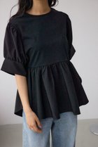 【アズール バイ マウジー/AZUL by moussy】の袖カフスペプラムトップス BLK|ID: prp329100004552375 ipo3291000000032677590
