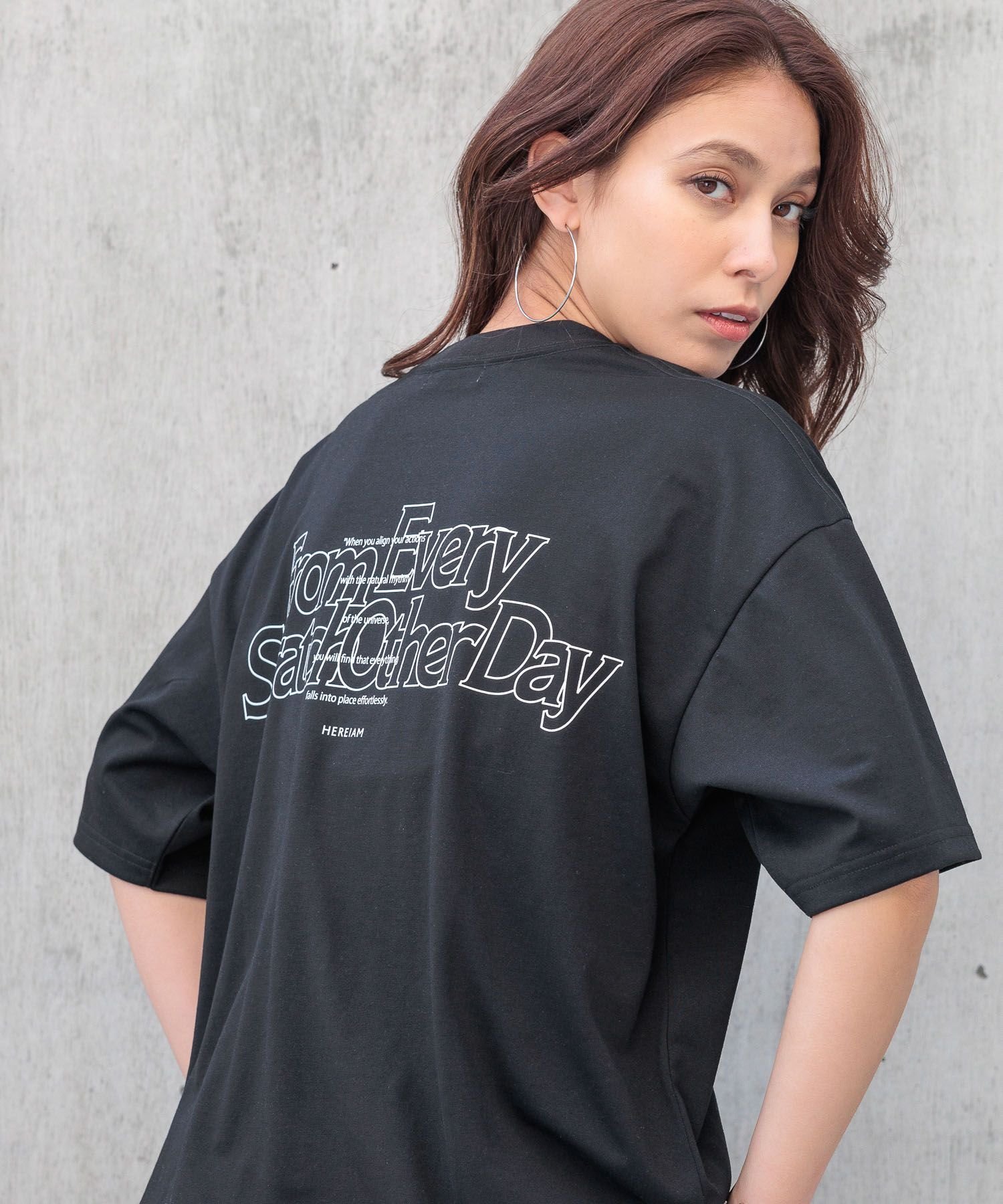 【ベイフロー/BAYFLOW】の【HEREIAM】速乾 ユニセックス/ScratchOD TEE インテリア・キッズ・メンズ・レディースファッション・服の通販 founy(ファニー) 　ファッション　Fashion　レディースファッション　Ladies' Fashion Online　おすすめ　Recommend　とろみ　Thickness　スウェット　Sweat　スポーツ　Sports　ダウン　Down　デニム　Denim　プリント　Print　ペンシル　Pencil　ルーズ　Loose　レギンス　Leggings　ワイド　Wide　吸水　Water Absorption　ブラック×ホワイト19|ID: prp329100004552422 ipo3291000000032670541