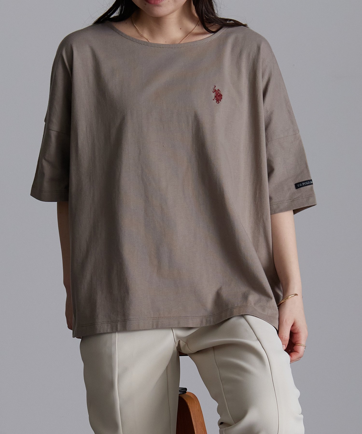 【ラナン/Ranan】の【U.S. POLO ASSN.】ワンポイントTシャツ インテリア・キッズ・メンズ・レディースファッション・服の通販 founy(ファニー) 　ファッション　Fashion　レディースファッション　Fashion for Women　トップス・カットソー　Cut & Sew Tops　シャツ・ブラウス・オフィスカジュアル　Elegant Blouses & Button-Ups　ロングTシャツ・Tシャツ　Longline T-Shirts & Tees　イタリア　Italy　腕時計　Wristwatch　コレクション　Collection, Seasonal Line　ショルダー　Shoulder, Shoulder Strap　シンプル　Simple, Minimal　ドロップ　Drop Shoulder, Dropped Style　人気　Popular, Best Seller　ビッグ　Big, Oversized　メンズ　Men's, Menswear　ワンポイント　One Point, Statement Accent　おすすめ　Recommended / Our Picks　モカ|ID: prp329100004552508 ipo3291000000033561502