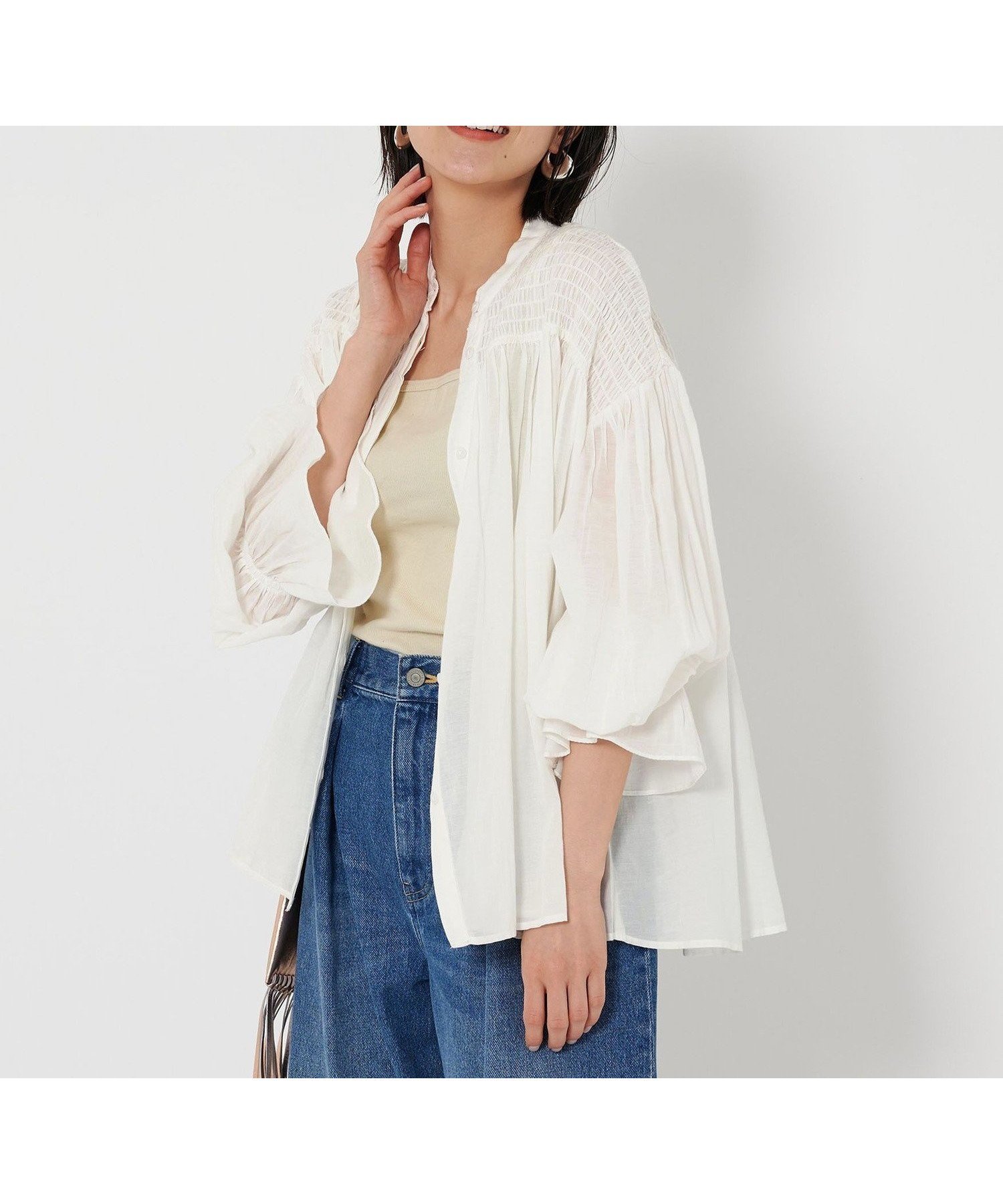 【ビューティ&ユース ユナイテッドアローズ/BEAUTY&YOUTH / UNITED ARROWS】の【WEB限定】コットンレーヨン シャーリングブラウスII -ウォッシャブル- 人気、トレンドファッション・服の通販 founy(ファニー) 　ファッション　Fashion　レディースファッション　WOMEN　トップス・カットソー　Tops/Tshirt　シャツ/ブラウス　Shirts/Blouses　インナー　Inner　ウォッシャブル　Washable　春　Spring　ギャザー　Gather　シャーリング　Shirring　ジャケット　Jacket　スラックス　Slacks　デニム　Denim　フェミニン　Feminine　フロント　Front　ボトム　Bottom　リラックス　Relax　S/S・春夏　Ss・Spring/Summer　おすすめ　Recommend　夏　Summer　 other-1|ID: prp329100004552660 ipo3291000000032384737