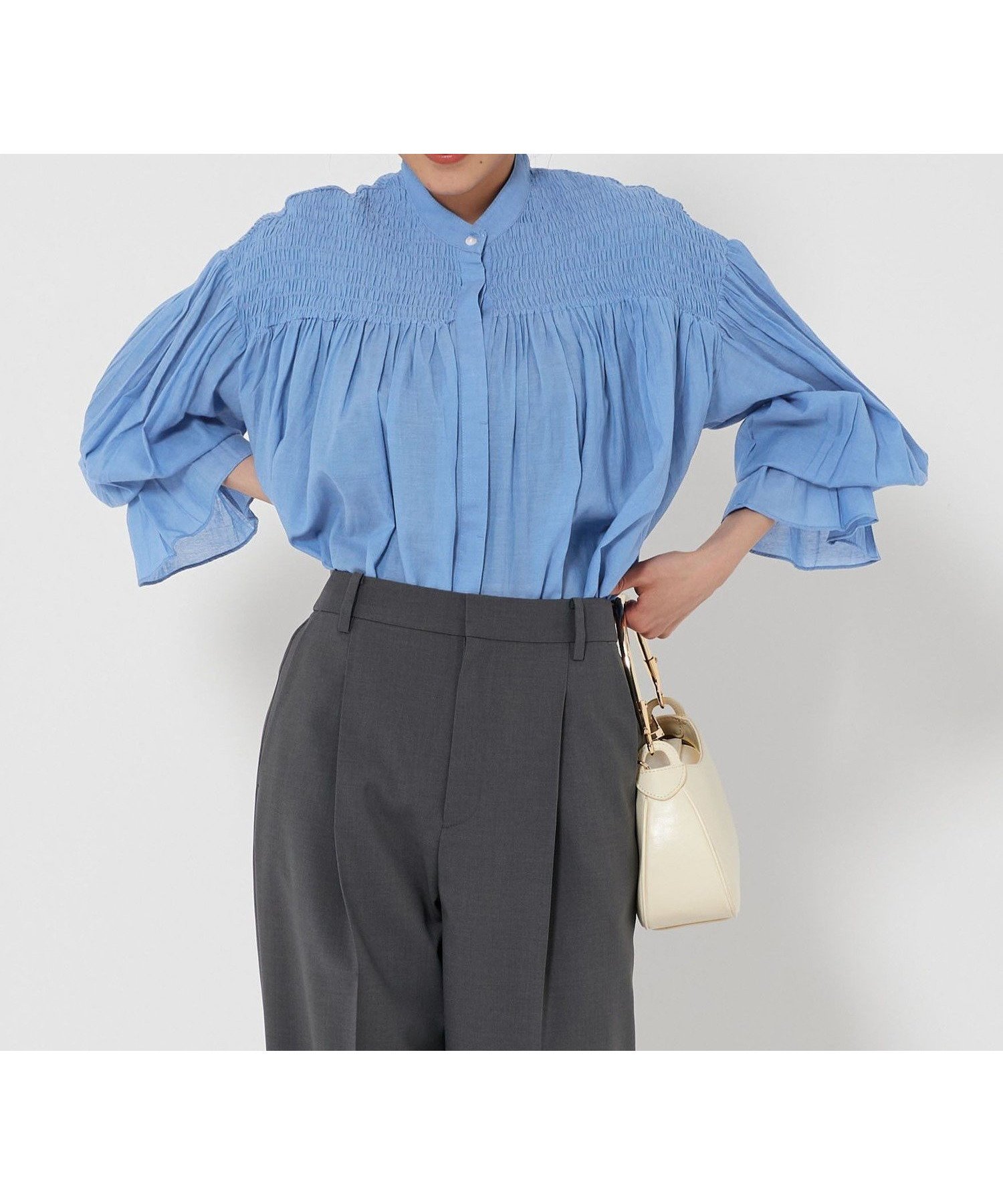 【ビューティ&ユース ユナイテッドアローズ/BEAUTY&YOUTH / UNITED ARROWS】の【WEB限定】コットンレーヨン シャーリングブラウスII -ウォッシャブル- インテリア・キッズ・メンズ・レディースファッション・服の通販 founy(ファニー) 　ファッション　Fashion　レディースファッション　WOMEN　トップス・カットソー　Tops/Tshirt　シャツ/ブラウス　Shirts/Blouses　インナー　Inner　ウォッシャブル　Washable　春　Spring　ギャザー　Gather　シャーリング　Shirring　ジャケット　Jacket　スラックス　Slacks　デニム　Denim　フェミニン　Feminine　フロント　Front　ボトム　Bottom　リラックス　Relax　S/S・春夏　Ss・Spring/Summer　おすすめ　Recommend　夏　Summer　LT.BLUE|ID: prp329100004552660 ipo3291000000032384742