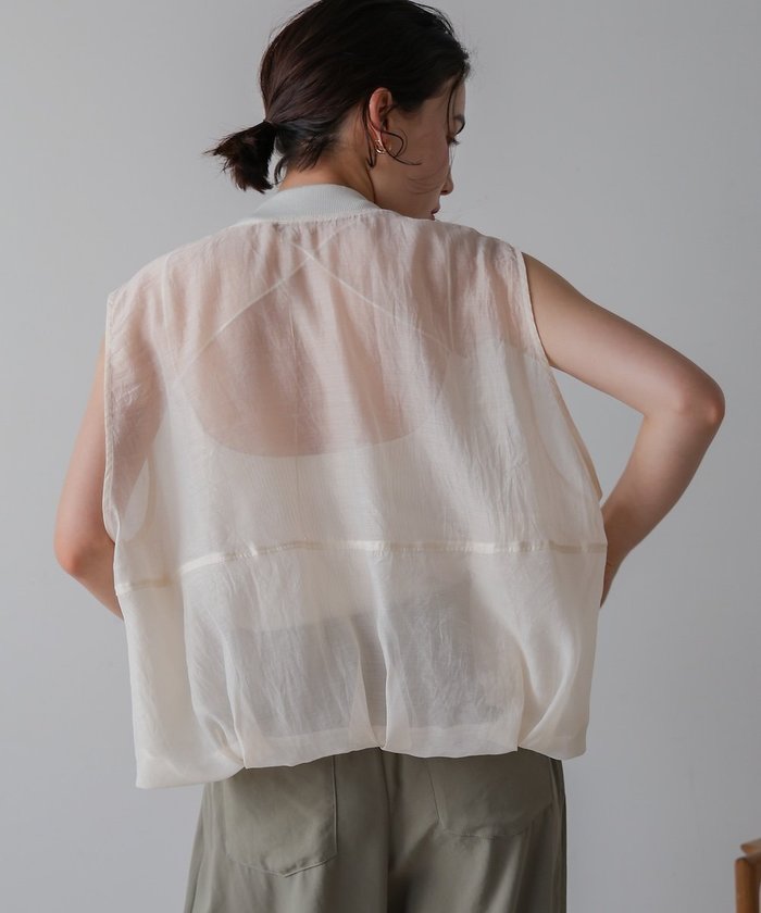 【バブ ブージュルード/Bab Bou Jeloud】のシアーノースリーブブルゾン インテリア・キッズ・メンズ・レディースファッション・服の通販 founy(ファニー) https://founy.com/ ファッション Fashion レディースファッション Fashion for Women アウター Coat / Outerwear Collection ブルゾンジャケット・スポーティアウター Blouson Jackets トップス・カットソー Cut & Sew Tops キャミソール&ノースリーブ Camisoles & Sleeveless Tops おすすめ Recommended / Our Picks シアー Sheer, See-Through ジップ Zip, Zipper トレンド Trend, Trending Now バルーン Balloon, Balloon Silhouette ベスト Vest, Waistcoat ポケット Pocket, Pocket Detail 再入荷 Restock / Back in Stock |ID: prp329100004552932 ipo3291000000032692825