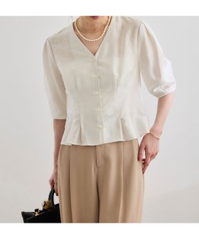 【ロペ/ROPE'】のVネック5分袖パフスリーブブラウス/洗える 人気、トレンドファッション・服の通販 founy(ファニー) ファッション Fashion レディースファッション Ladies' Fashion Online トップス・カットソー Tops/Tshirt シャツ/ブラウス Shirts/Blouses Vネック V-Neck おすすめ Recommend シェイプ Shape フェミニン Feminine ペプラム Peplum ビジネス 仕事 通勤 Business 半袖 Short Sleeve 洗える Washable |ID:prp329100004554090
