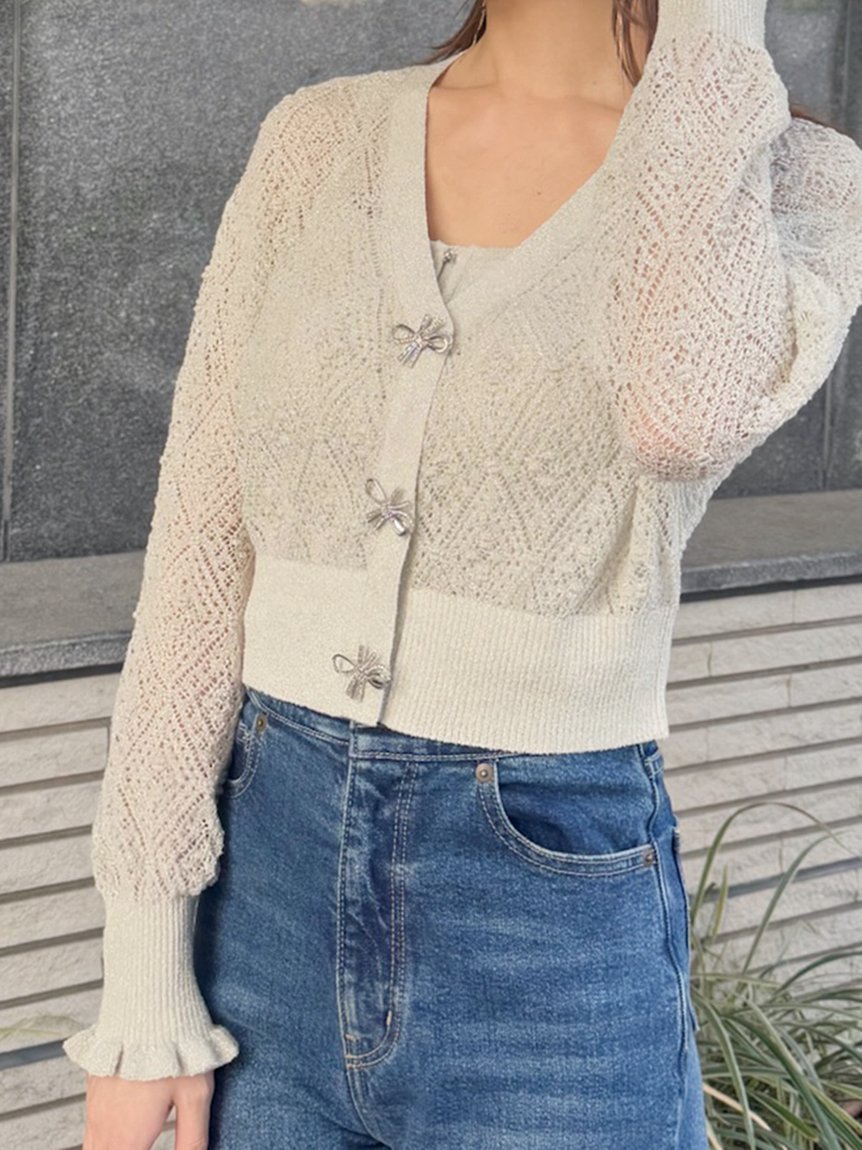 【スナイデル/SNIDEL】のリボンビジュー釦シアーカーディガン インテリア・キッズ・メンズ・レディースファッション・服の通販 founy(ファニー) 　ファッション　Fashion　レディースファッション　WOMEN　トップス・カットソー　Tops/Tshirt　カーディガン　Cardigans　おすすめ　Recommend　エレガント 上品　Elegant　カーディガン　Cardigan　シルバー　Silver　フォルム　Form　ベーシック　Basic　リボン　Ribbon　IVR[003]|ID: prp329100004554162 ipo3291000000032408197