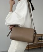 【カプリシューレマージュ/CAPRICIEUX LEMAGE】のポーチSETスクエアショルダーバッグ 人気、トレンドファッション・服の通販 founy(ファニー) ファッション Fashion レディースファッション WOMEN バッグ Bag ポーチ Pouches ショルダー Shoulder スクエア Square ポーチ Pouch リップ Lip ワンポイント One Point thumbnail ベージュ|ID: prp329100004554399 ipo3291000000032291701