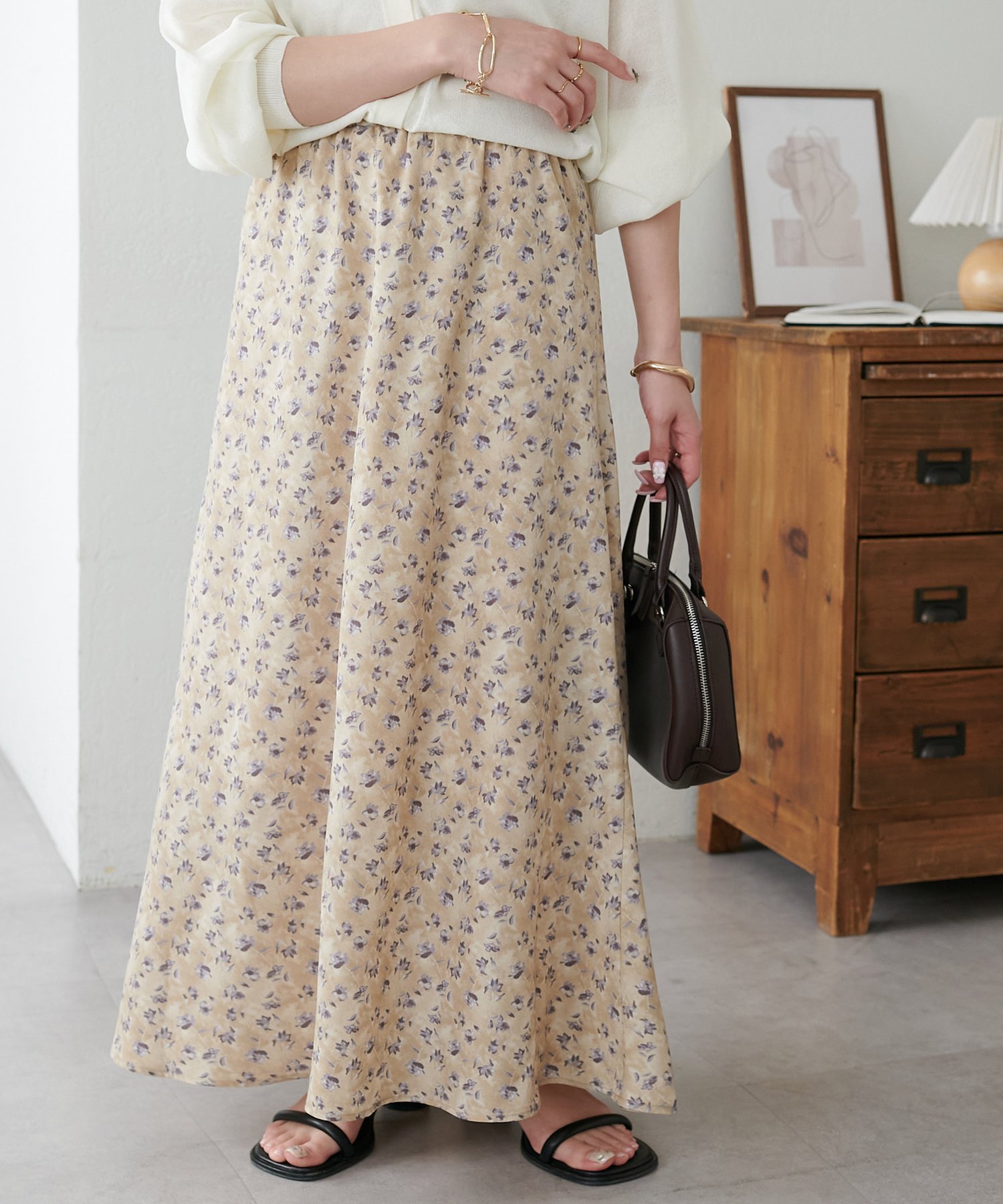 【ディスコート/Discoat】の花柄フレアスカート インテリア・キッズ・メンズ・レディースファッション・服の通販 founy(ファニー) 　ファッション　Fashion　レディースファッション　WOMEN　スカート　Skirt　Aライン/フレアスカート　Flared A-Line Skirts　フレア　Flare　ベージュ|ID: prp329100004554424 ipo3291000000032291222