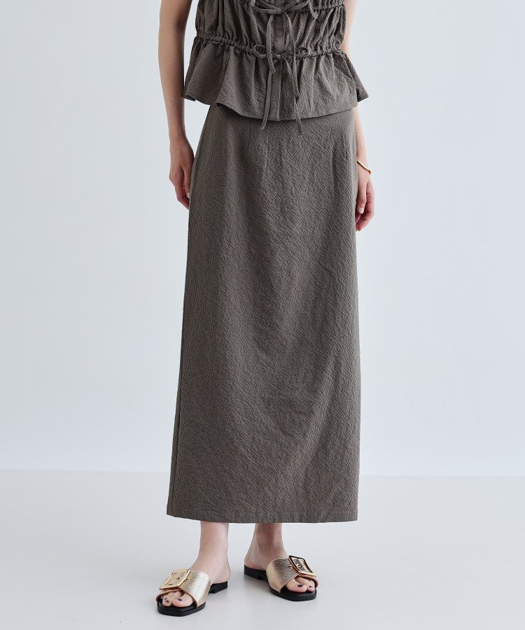 【インディヴィ/INDIVI】の【セットアップ可能】スクエアサッカースリットスカート【洗える/カセット服/夏服】 インテリア・キッズ・メンズ・レディースファッション・服の通販 founy(ファニー) 　ファッション　Fashion　レディースファッション　Fashion for Women　セットアップ　Matching Sets　スカート・ミニ/ミディ/マキシ　Skirts / Mini, Midi & Maxi Skirts　エレガント 上品　Elegant　サッカー　Seersucker, Summer Fabric　サンダル　Sandals, Summer Shoes　シンプル　Simple, Minimal　ストレート　Straight, Straight Cut　スリット　Slit, Slit Detail　セットアップ　Set-Up, Coordinated Outfit　トレンド　Trend, Trending Now　フィット　Fit, Slim Fit　夏　Summer　洗える　Machine Washable　カーキ|ID: prp329100004554534 ipo3291000000032724120
