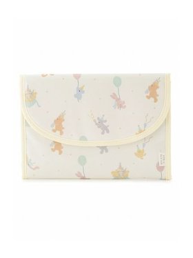 【ジェラート ピケ/gelato pique / KIDS】の【販路限定】総柄母子手帳ケースM 人気、トレンドファッション・服の通販 founy(ファニー) ファッション Fashion キッズファッション Fashion for Kids コーティング Coating, Coated Finish 抗菌 Antibacterial, Bacteria-Resistant スマート Smart, Elegant スリット Slit, Slit Detail 定番 Standard, Basic Item 手帳 Planner, Notebook 人気 Popular, Best Seller プリント Print, Printed Pattern ポケット Pocket, Pocket Detail |ID:prp329100004554563