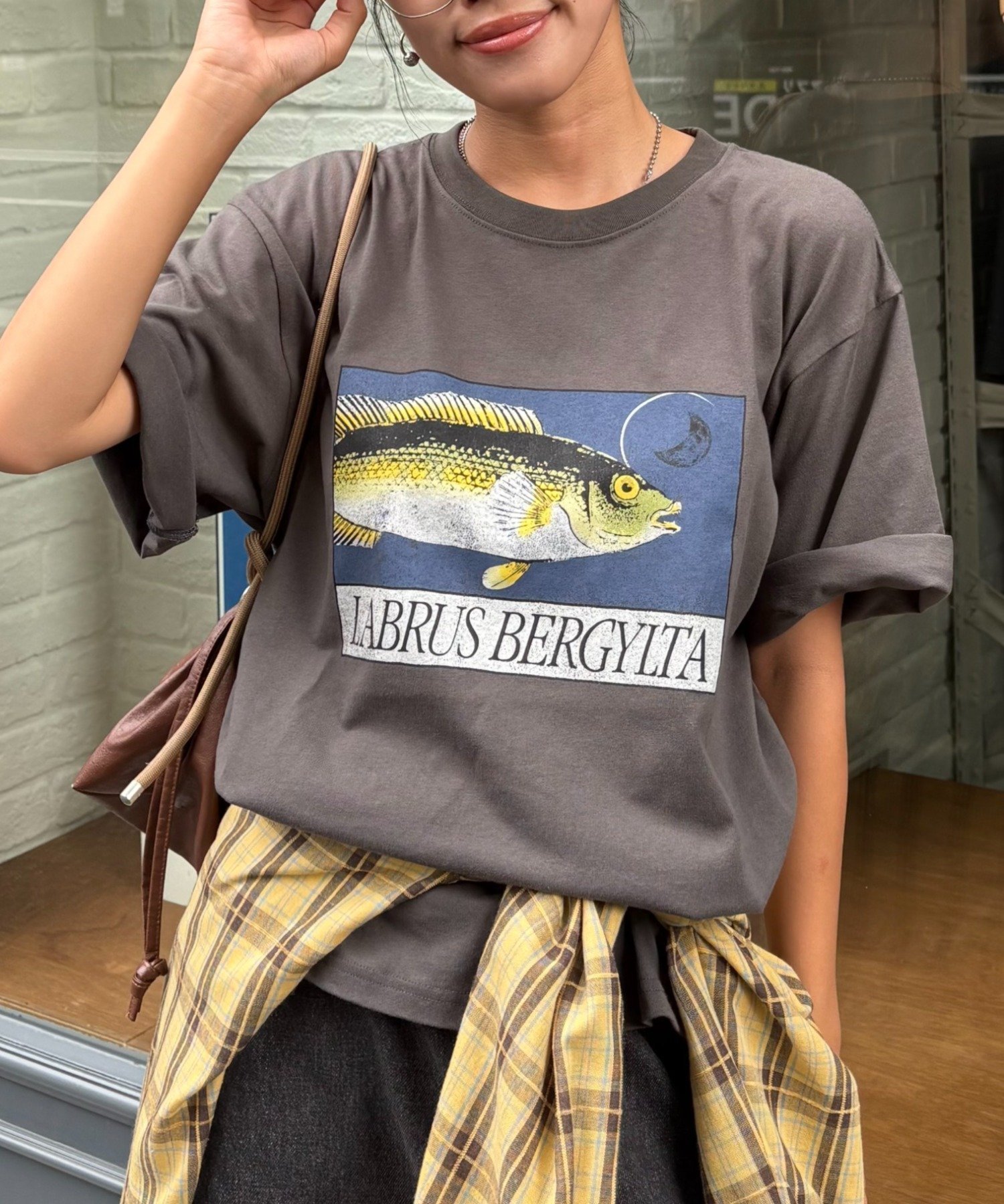 【チャオパニックティピー/CIAOPANIC TYPY】の【UNISEX】レトロ魚TEE インテリア・キッズ・メンズ・レディースファッション・服の通販 founy(ファニー) 　ファッション　Fashion　レディースファッション　Fashion for Women　ユニセックス　Unisex, Genderless　おすすめ　Recommended / Our Picks　カーゴパンツ　Cargo Pants, Utility Pants　ジャケット　Jacket, Outerwear　スラックス　Slacks, Dress Pants　デニム　Denim, Jeans Material　プチプライス・低価格　Affordable / Budget Price　プリント　Print, Printed Pattern　チャコールグレー|ID: prp329100004554578 ipo3291000000033489924