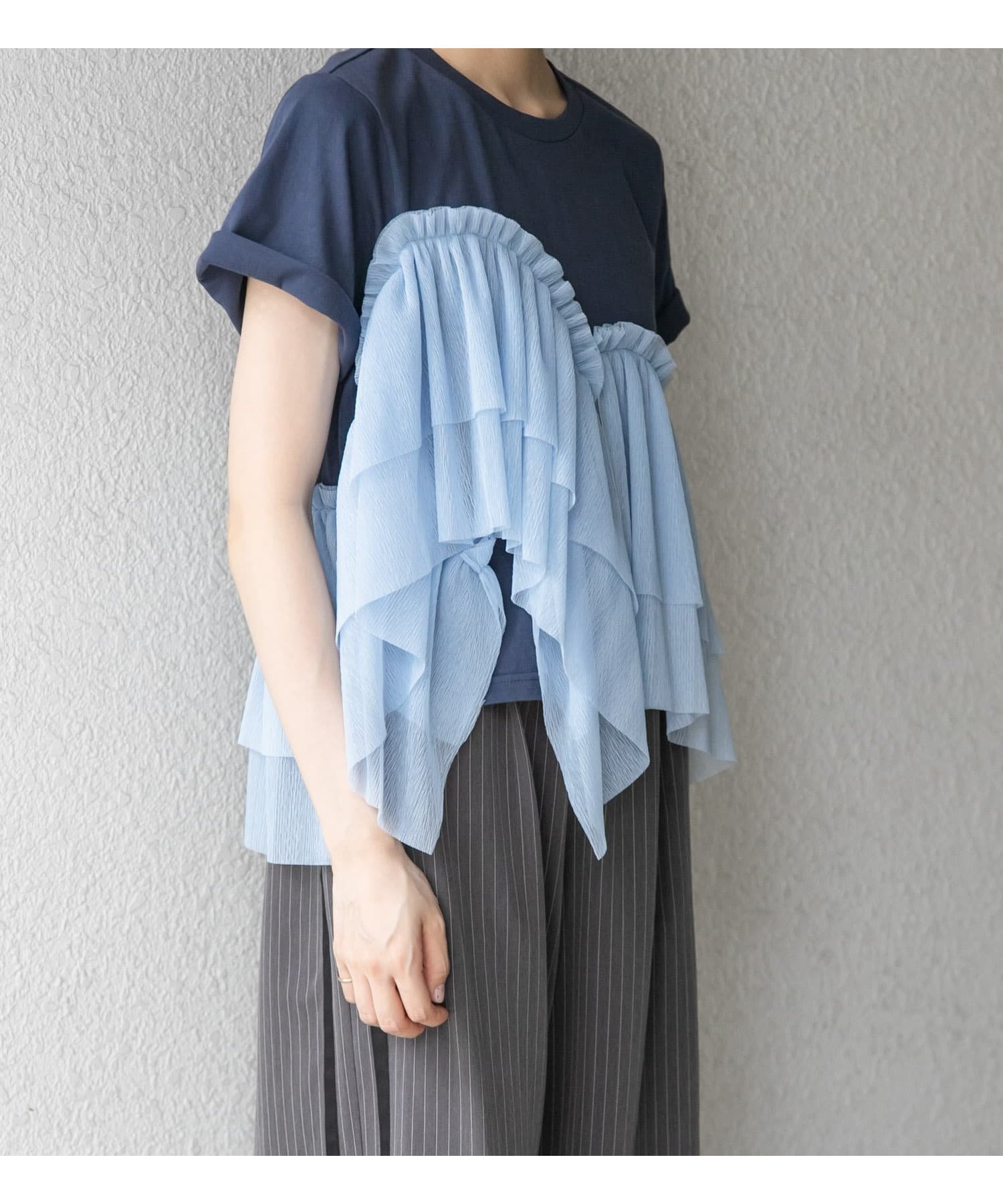 【ケービーエフ/KBF / URBAN RESEARCH】のアシメフリルドッキングTEE インテリア・キッズ・メンズ・レディースファッション・服の通販 founy(ファニー) 　ファッション　Fashion　レディースファッション　Fashion for Women　2025年　2025　2025春夏・S/S　Spring/Summer 2025 SS25　おすすめ　Recommended / Our Picks　アシンメトリー　Asymmetrical Style　シアー　Sheer, See-Through　スラックス　Slacks, Dress Pants　デニム　Denim, Jeans Material　ドッキング　Docking, Mixed Material　ベーシック　Basic, Essential　ペプラム　Peplum, Flared Hem　ボトム　Bottoms, Lower Wear　ランダム　Random, Irregular　夏　Summer　S/S・春夏　SS, Spring/Summer, Warm Season　NVY×L.BLU|ID: prp329100004554657 ipo3291000000032726662