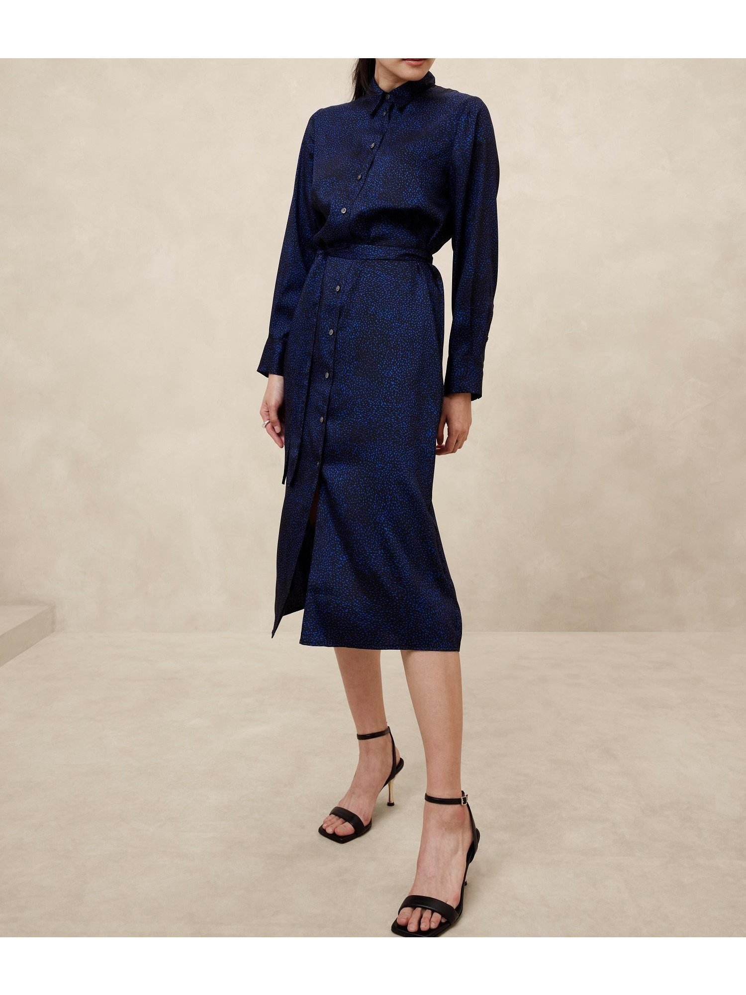 【バナナリパブリック ファクトリーストア/BANANA REPUBLIC FACTORY STORE】のBANANA REPUBLIC FACTORY STORE タイウエストミディシャツワンピース インテリア・キッズ・メンズ・レディースファッション・服の通販 founy(ファニー) 　ファッション　Fashion　レディースファッション　WOMEN　ワンピース　Dress　シャツワンピース　Shirt Dresses　サンダル　Sandals　ショート　Short　センター　Center　A/W・秋冬　Aw・Autumn/Winter・Fw・Fall-Winter　BLUE_DOT|ID: prp329100004554681 ipo3291000000032191141