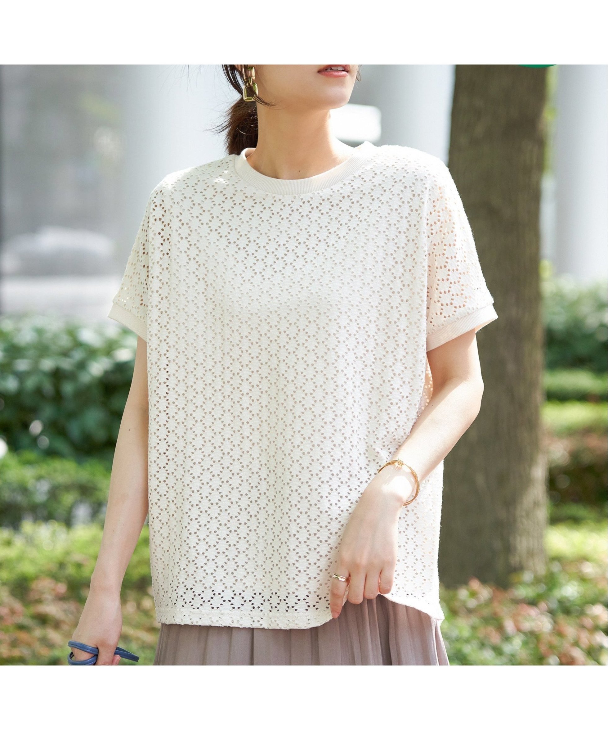 【イッカ/ikka】の【お得だ値】アイレットレースプルオーバー 人気、トレンドファッション・服の通販 founy(ファニー) 　ファッション　Fashion　レディースファッション　Fashion for Women　トップス・カットソー　Cut & Sew Tops　カジュアルプルオーバー・ニットトップス　Pullovers & Knit Tops / Casual Pullovers　シンプル　Simple, Minimal　ストレッチ　Stretch, Stretchy Fabric　スリット　Slit, Slit Detail　ダウン　Down, Puffer　人気　Popular, Best Seller　ラグジュアリー　Luxury, Elegant　レース　Lace, Lace Fabric　ワーク　Workwear, Utility Style　おすすめ　Recommended / Our Picks　エレガント 上品　Elegant　 other-1|ID: prp329100004555026 ipo3291000000032739866