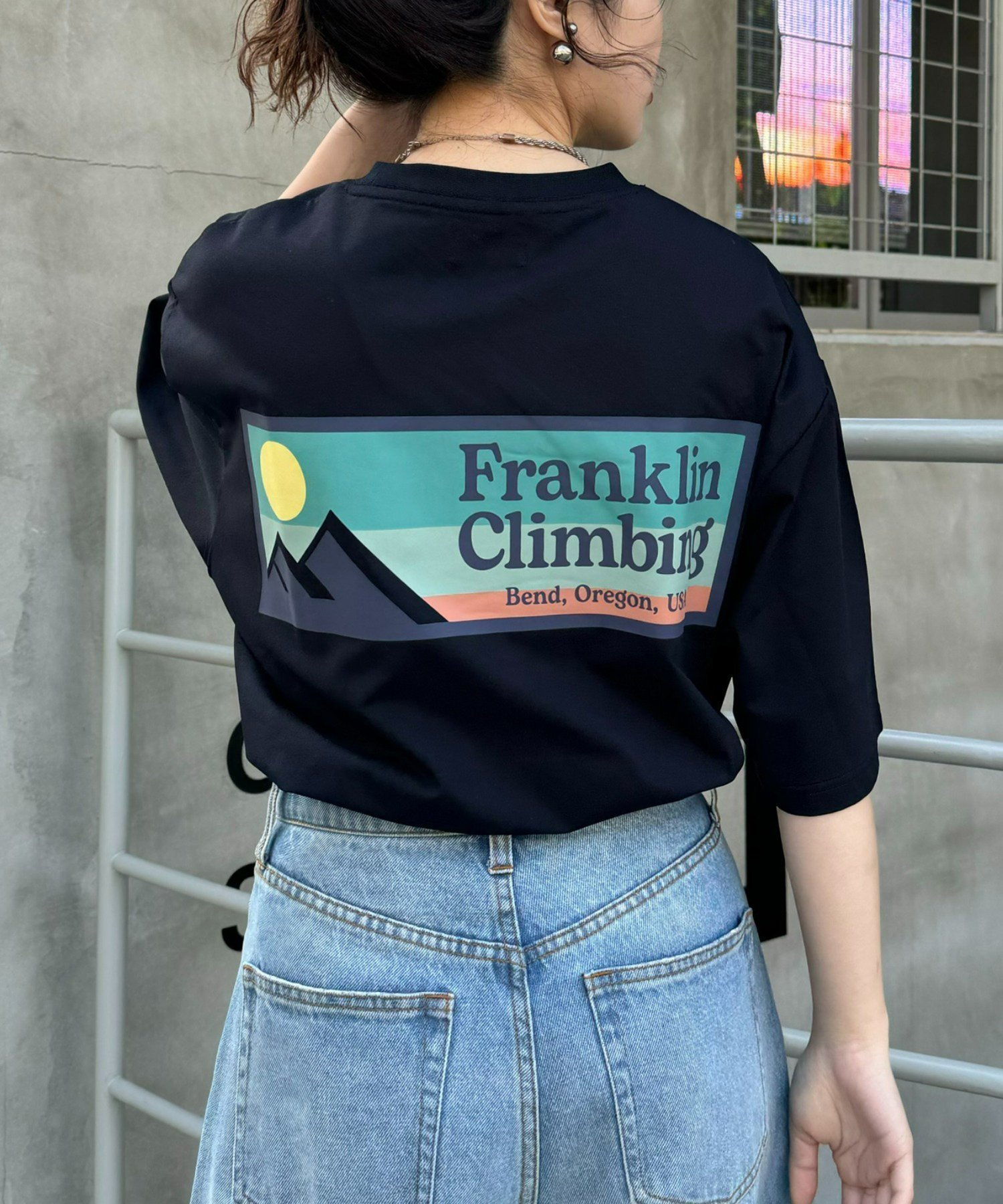 【チャオパニックティピー/CIAOPANIC TYPY】の【Franklin Climbing】バックロゴ半袖Tee インテリア・キッズ・メンズ・レディースファッション・服の通販 founy(ファニー) 　ファッション　Fashion　レディースファッション　WOMEN　トップス・カットソー　Tops/Tshirt　バッグ　Bag　インナー　Inner　オレンジ　Orange　軽量　Lightweight　シンプル　Simple　ストレッチ　Stretch　スポーツ　Sports　定番　Standard　プリント　Print　ベーシック　Basic　半袖　Short Sleeve　ランニング　Running　おすすめ　Recommend　夏　Summer　ブラック|ID: prp329100004555047 ipo3291000000032293538