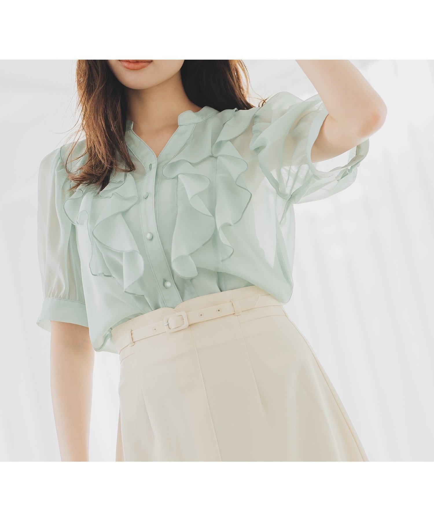 【ミッシュマッシュ/MISCH MASCH】の春夏コーデを華やかに彩る ラッフルシアーブラウス/MM528107 インテリア・キッズ・メンズ・レディースファッション・服の通販 founy(ファニー) 　ファッション　Fashion　レディースファッション　Fashion for Women　トップス・カットソー　Cut & Sew Tops　シャツ・ブラウス・オフィスカジュアル　Elegant Blouses & Button-Ups　春　Spring　シフォン　Chiffon, Lightweight Fabric　スリーブ　Sleeve, Long Sleeve / Short Sleeve　タイトスカート　Pencil Skirt, Tight Skirt　ダウン　Down, Puffer　デニム　Denim, Jeans Material　フェミニン　Feminine, Girly　フリル　Frill, Ruffle　ボトム　Bottoms, Lower Wear　ワイド　Wide, Wide Fit　S/S・春夏　SS, Spring/Summer, Warm Season　おすすめ　Recommended / Our Picks　夏　Summer　エレガント 上品　Elegant　グリーン|ID: prp329100004555077 ipo3291000000033718050