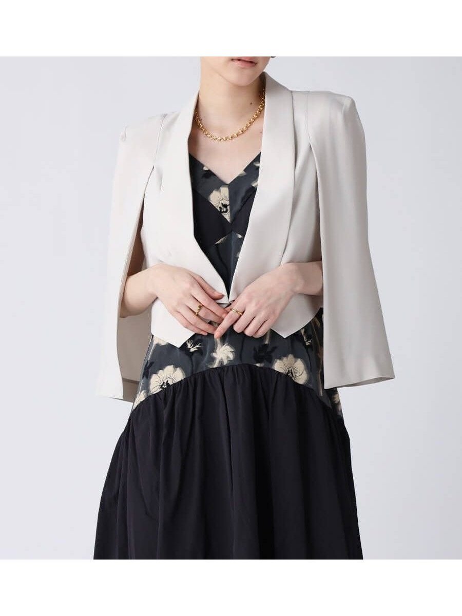 【ラシュッド/LASUD】のケープデザインショートジャケット インテリア・キッズ・メンズ・レディースファッション・服の通販 founy(ファニー) 　ファッション　Fashion　レディースファッション　Fashion for Women　アウター　Coat / Outerwear Collection　レディースジャケット・軽アウター　Jackets　クラシカル　Classical, Vintage-Inspired　コレクション　Collection, Seasonal Line　ジャケット　Jacket, Outerwear　ドレープ　Drape, Draping Fabric　フォーマル　Formal, Dressy　ベスト　Vest, Waistcoat　マニッシュ　Mannish, Boyish　エレガント 上品　Elegant　ベージュ|ID: prp329100004555180 ipo3291000000032693421