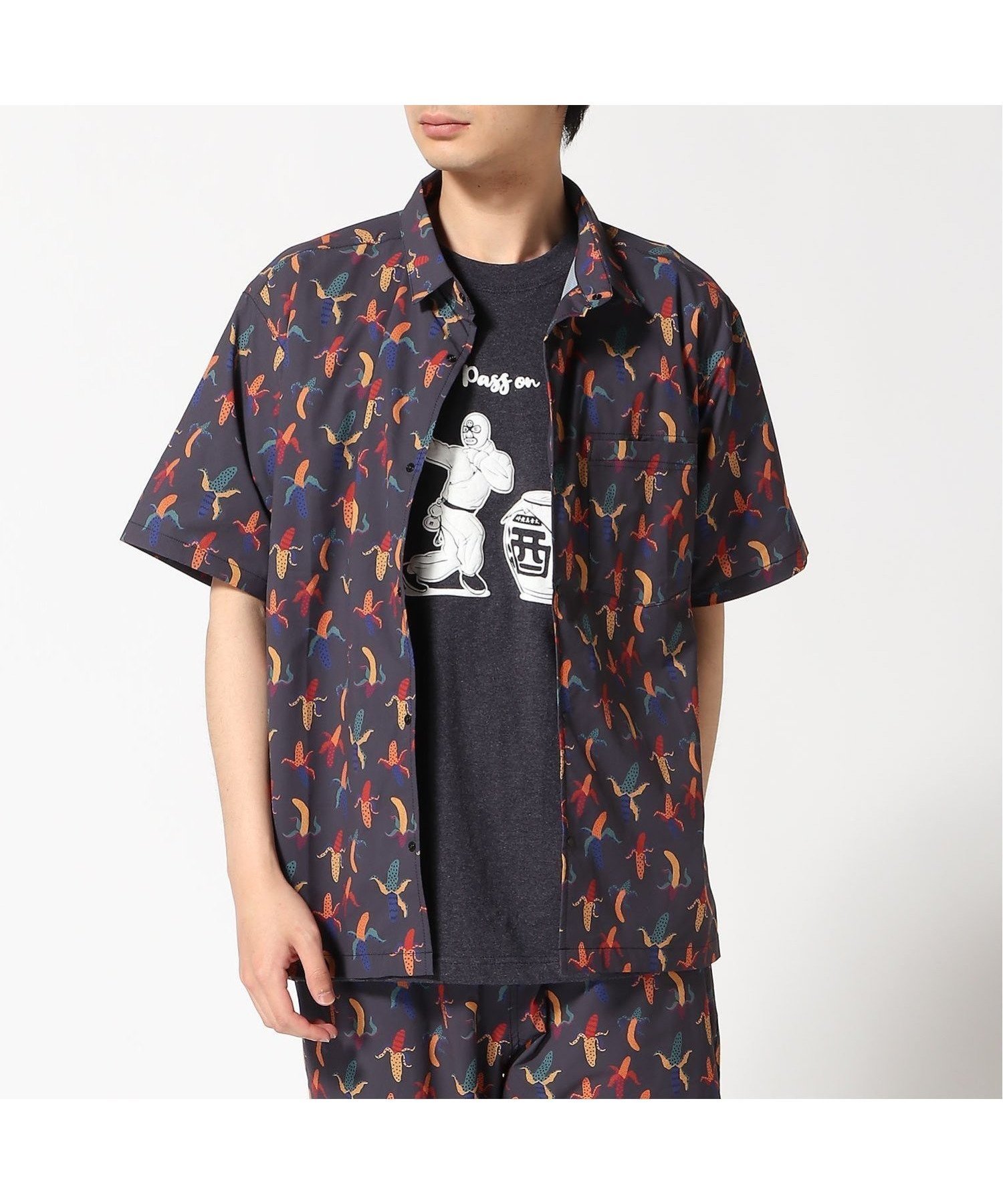 【ジムマスター/gym master / MEN】のgym master/UL-GRIDハッピーペイントS/Sシャツ インテリア・キッズ・メンズ・レディースファッション・服の通販 founy(ファニー) 　ファッション　Fashion　メンズファッション　Men's Style Online　タンク　Tank　ドレープ　Drape　夏　Summer　S/S・春夏　Ss・Spring/Summer　バナナ柄|ID: prp329100004555208 ipo3291000000032673539