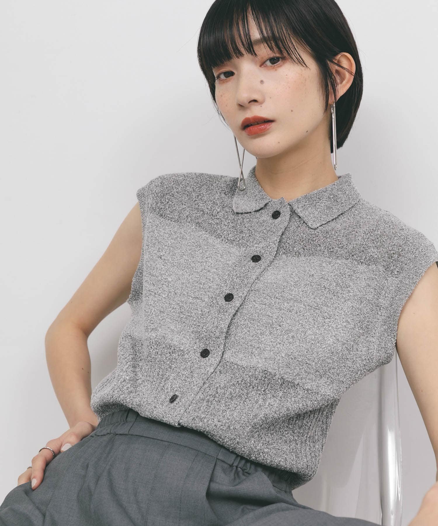 【ケービーエフ/KBF / URBAN RESEARCH】のスリーブレスニットシャツ インテリア・キッズ・メンズ・レディースファッション・服の通販 founy(ファニー) 　ファッション　Fashion　レディースファッション　WOMEN　トップス・カットソー　Tops/Tshirt　ニット　Knit Tops　シャツ/ブラウス　Shirts/Blouses　2025年　2025　2025春夏・S/S　Ss,Spring/Summer,2025　インナー　Inner　キャミソール　Camisole　コンパクト　Compact　バランス　Balance　ベーシック　Basic　ボトム　Bottom　夏　Summer　定番　Standard　S/S・春夏　Ss・Spring/Summer　羽織　Haori　GRAY MIX|ID: prp329100004555238 ipo3291000000032285575