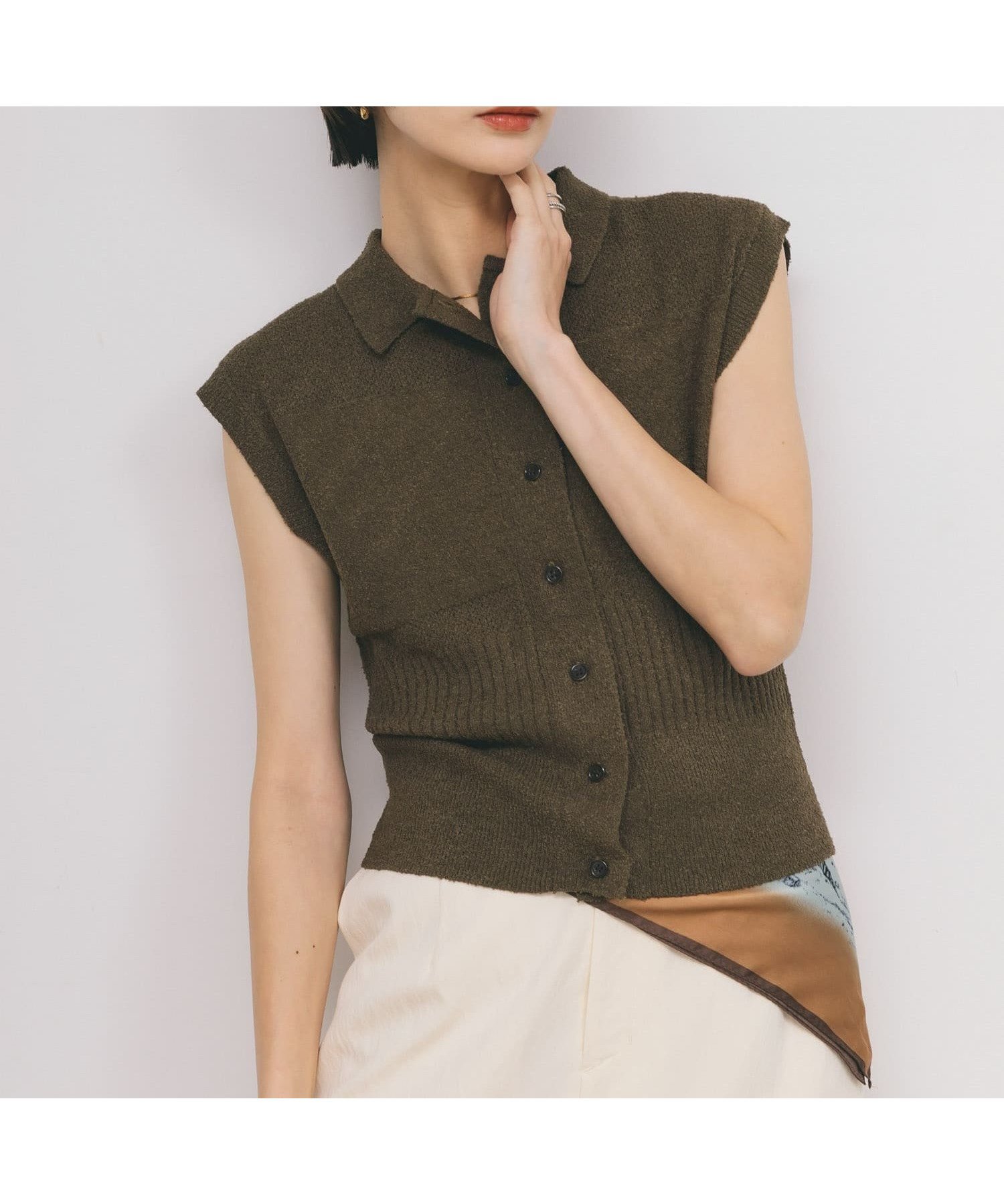 【ケービーエフ/KBF / URBAN RESEARCH】のスリーブレスニットシャツ インテリア・キッズ・メンズ・レディースファッション・服の通販 founy(ファニー) 　ファッション　Fashion　レディースファッション　WOMEN　トップス・カットソー　Tops/Tshirt　ニット　Knit Tops　シャツ/ブラウス　Shirts/Blouses　2025年　2025　2025春夏・S/S　Ss,Spring/Summer,2025　インナー　Inner　キャミソール　Camisole　コンパクト　Compact　バランス　Balance　ベーシック　Basic　ボトム　Bottom　夏　Summer　定番　Standard　S/S・春夏　Ss・Spring/Summer　羽織　Haori　D.BROWN|ID: prp329100004555238 ipo3291000000032285576
