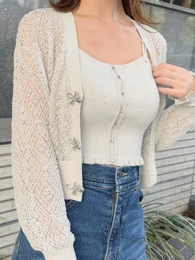 【スナイデル/SNIDEL】のビジューホックニットビスチェ 人気、トレンドファッション・服の通販 founy(ファニー) ファッション Fashion レディースファッション Fashion for Women トップス・カットソー Cut & Sew Tops ニット Knit Tops & Sweaters ビスチェ Bustiers & Corset Tops / Layered Bustier Style おすすめ Recommended / Our Picks ウェーブ Wavy Pattern エレガント 上品 Elegant シルバー Silver, Metallic Silver ストレート Straight, Straight Cut デコルテ Décolleté, Neckline ビスチェ Bustier, Corset Top フェミニン Feminine, Girly フリル Frill, Ruffle フロント Front, Front Design リボン Ribbon, Bow |ID:prp329100004555321