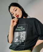 【レプシィム ローリーズファーム/LEPSIM LOWRYS FARM】のモノクロロゴカラーT 人気、トレンドファッション・服の通販 founy(ファニー) ファッション Fashion レディースファッション Fashion for Women おすすめ Recommended / Our Picks トレンド Trend, Trending Now プリント Print, Printed Pattern ルーズ Loose, Oversized ヴィンテージ Vintage Style thumbnail チャコール19|ID: prp329100004555327 ipo3291000000033567060