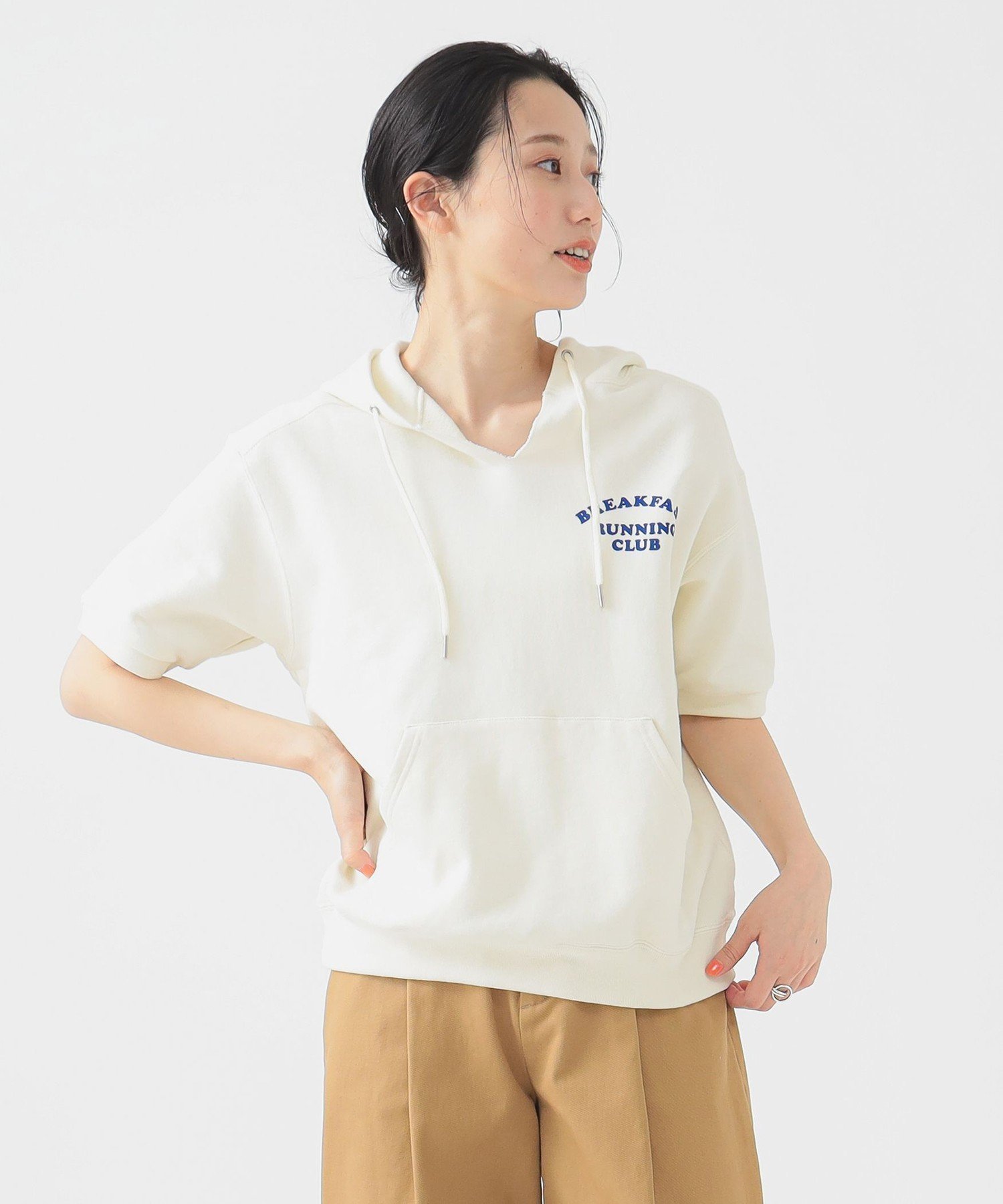 【ビーミングライフストアバイビームス/B:MING LIFE STORE by BEAMS】の【5/15再値下げ】【別注】RUSSELL ATHLETIC / プリント フーディー 25SS インテリア・キッズ・メンズ・レディースファッション・服の通販 founy(ファニー) 　ファッション　Fashion　レディースファッション　WOMEN　2025年　2025　2025春夏・S/S　Ss,Spring/Summer,2025　シンプル　Simple　バランス　Balance　フィット　Fit　プリント　Print　ワンポイント　One Point　別注　Special Order　半袖　Short Sleeve　長袖　Long Sleeve　OFF_WHITE|ID: prp329100004555338 ipo3291000000032195540