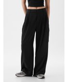【ギャップ/GAP】のGapFit ハイライズ ランアラウンド カーゴジョガーパンツ 人気、トレンドファッション・服の通販 founy(ファニー) ファッション Fashion レディースファッション WOMEN パンツ Pants ストレッチ Stretch ドローコード Draw Cord ハイライズ High Rise フィット Fit フロント Front プリーツ Pleats ポケット Pocket 旅行 Travel 軽量 Lightweight thumbnail TRUE_BLACK|ID: prp329100004555480 ipo3291000000032296134