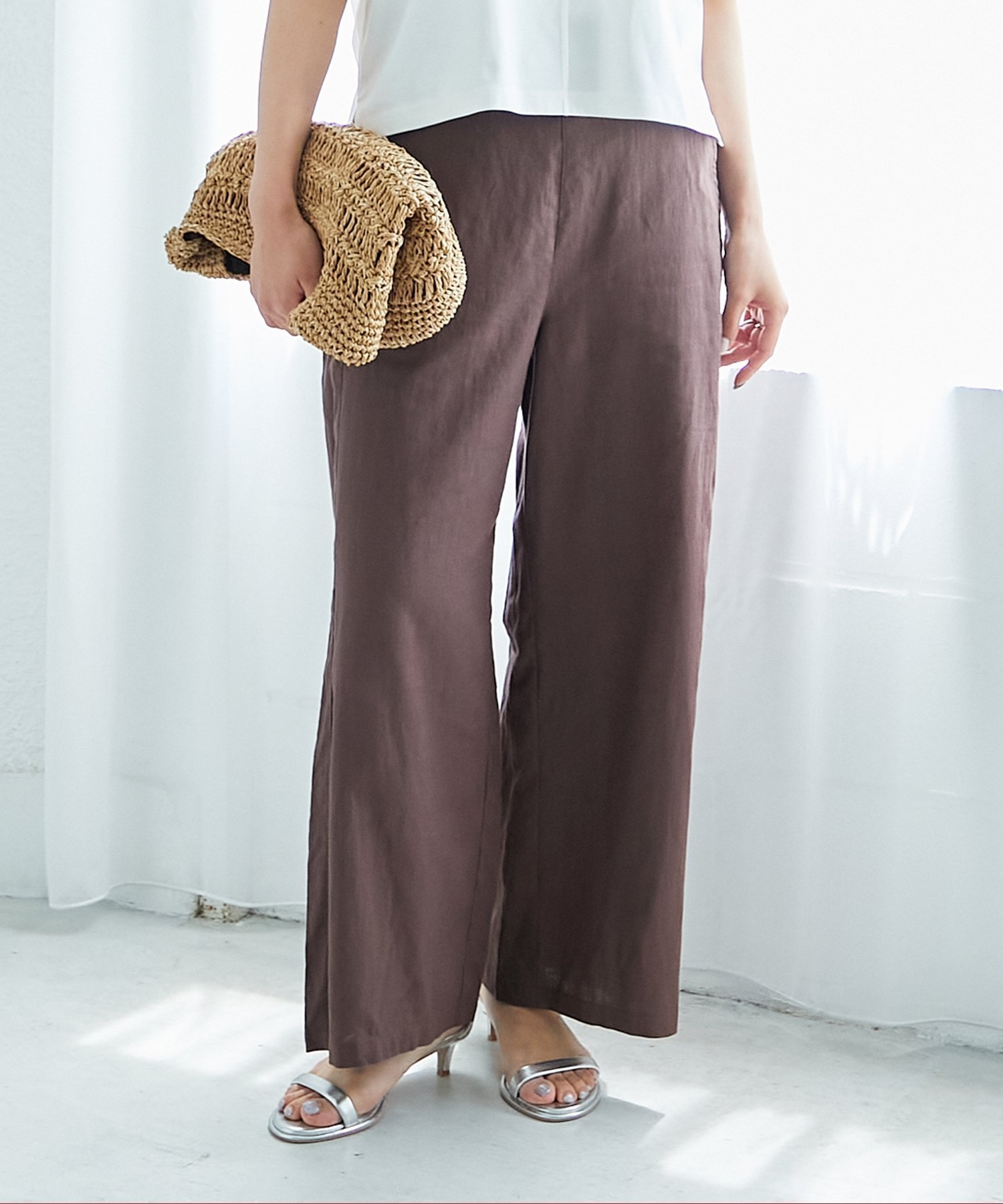 【ルクールブラン/le.coeur blanc】の《夏に向けた快適な1枚》麻ワイドクロップドパンツ インテリア・キッズ・メンズ・レディースファッション・服の通販 founy(ファニー) 　ファッション　Fashion　レディースファッション　Fashion for Women　パンツ　Pants & Trousers　ウェーブ　Wavy Pattern　クロップド　Cropped, Short Length　サンダル　Sandals, Summer Shoes　定番　Standard, Basic Item　人気　Popular, Best Seller　バランス　Balance, Style Balance　フェイク　Faux, Fake　フラット　Flat, Flat Shoes　フロント　Front, Front Design　ポケット　Pocket, Pocket Detail　リネン　Linen, Linen Fabric　リラックス　Relax, Relaxed Fit　ワイド　Wide, Wide Fit　おすすめ　Recommended / Our Picks　夏　Summer　ブラウン|ID: prp329100004555806 ipo3291000000032715438