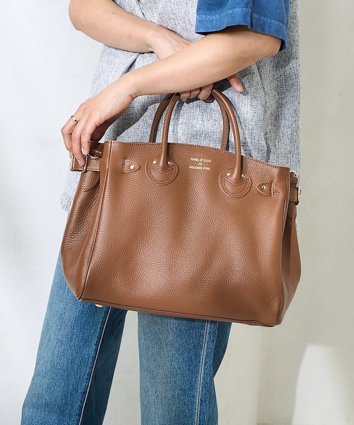 【フリークスストア/FREAK'S STORE】のEMBOSSED LEATHER BELTED TOTE S 25SS インテリア・キッズ・メンズ・レディースファッション・服の通販 founy(ファニー) 　ファッション　Fashion　レディースファッション　Fashion for Women　バッグ　Bags　2025年　2025　2025春夏・S/S　Spring/Summer 2025 SS25　ポケット　Pocket, Pocket Detail　夏　Summer　S/S・春夏　SS, Spring/Summer, Warm Season　ブラウン|ID: prp329100004555946 ipo3291000000032751832