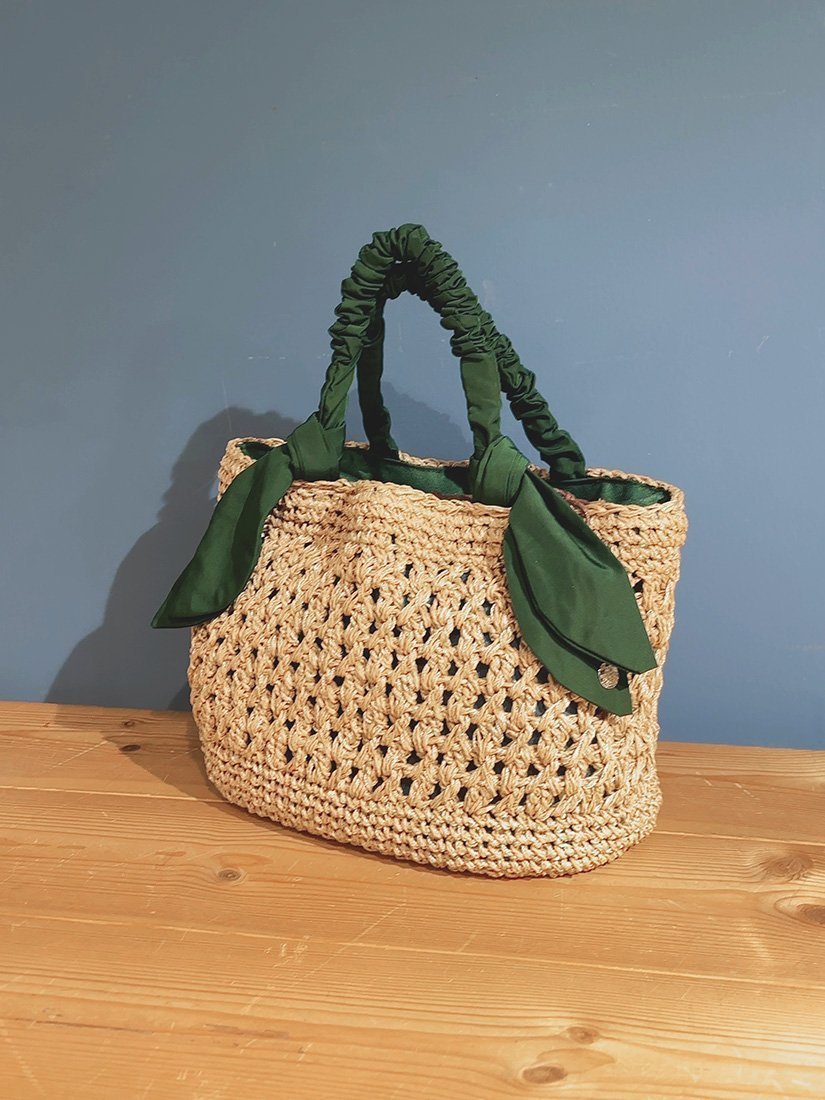 【その他のブランド/Other】のカシュカシュ cachecache / 下がりリボン柄編みトート インテリア・キッズ・メンズ・レディースファッション・服の通販 founy(ファニー) 　ファッション　Fashion　レディースファッション　Fashion for Women　バッグ　Bags　カラフル　Colorful Design　巾着　Drawstring Bag, Kinchaku　財布　Wallet, Purse　ハンド　Hand, Handmade　ビビッド　Vivid, Bright Tone　ポーチ　Pouch, Small Case　ミックス　Mix, Mixed Style　モチーフ　Motif, Design Theme　リボン　Ribbon, Bow　再入荷　Restock / Back in Stock　GN|ID: prp329100004556018 ipo3291000000033041732