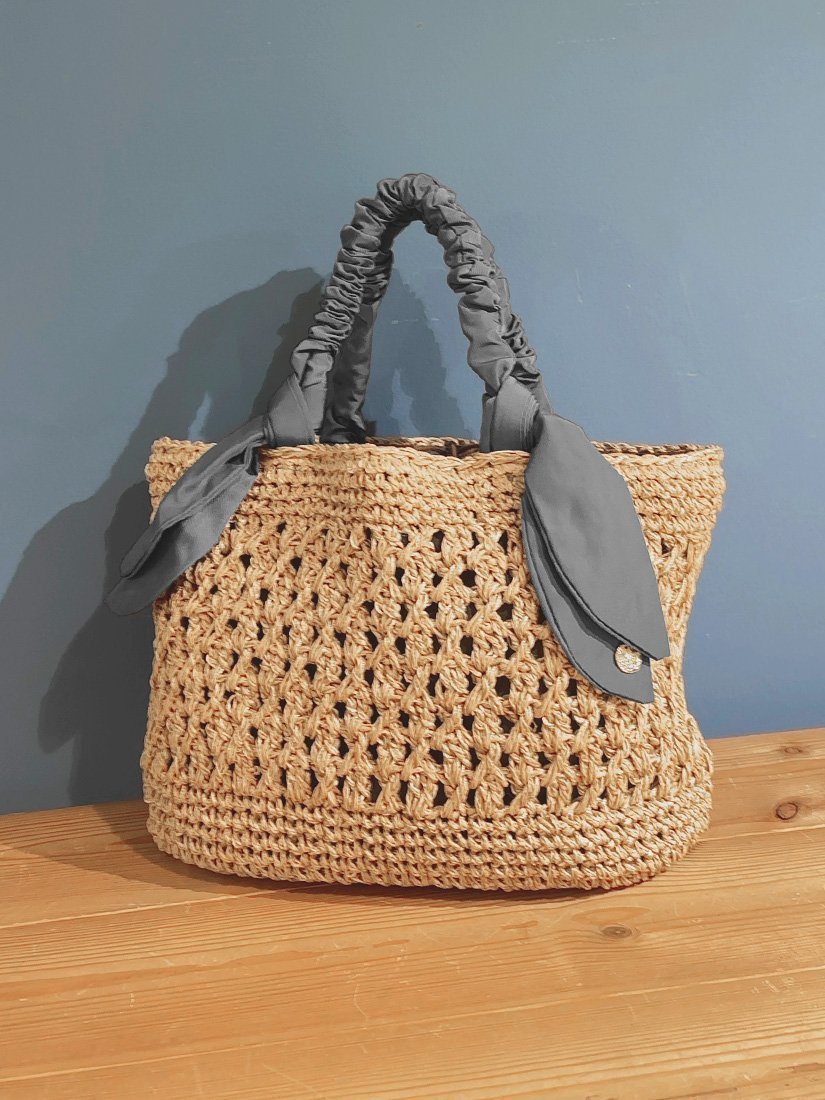 【その他のブランド/Other】のカシュカシュ cachecache / 下がりリボン柄編みトート インテリア・キッズ・メンズ・レディースファッション・服の通販 founy(ファニー) 　ファッション　Fashion　レディースファッション　Fashion for Women　バッグ　Bags　カラフル　Colorful Design　巾着　Drawstring Bag, Kinchaku　財布　Wallet, Purse　ハンド　Hand, Handmade　ビビッド　Vivid, Bright Tone　ポーチ　Pouch, Small Case　ミックス　Mix, Mixed Style　モチーフ　Motif, Design Theme　リボン　Ribbon, Bow　再入荷　Restock / Back in Stock　GY|ID: prp329100004556018 ipo3291000000033041735