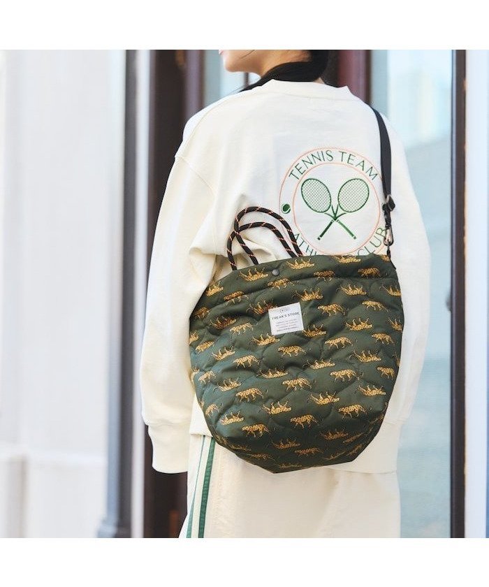 【フリークスストア/FREAK'S STORE】の別注PADDED TOTE BAG/パデットトートバッグ インテリア・キッズ・メンズ・レディースファッション・服の通販 founy(ファニー) 　ファッション　Fashion　レディースファッション　Fashion for Women　バッグ　Bags　キルティング　Quilted, Quilting　クッション　Cushion, Throw Pillow　ショルダー　Shoulder, Shoulder Strap　スペシャル　Special, Limited Edition　ダブル　Double, Double-Breasted　ポケット　Pocket, Pocket Detail　レオパード　Leopard, Animal Print　別注　Limited Edition, Custom Order　レオパード柄|ID: prp329100004556039 ipo3291000000034011260