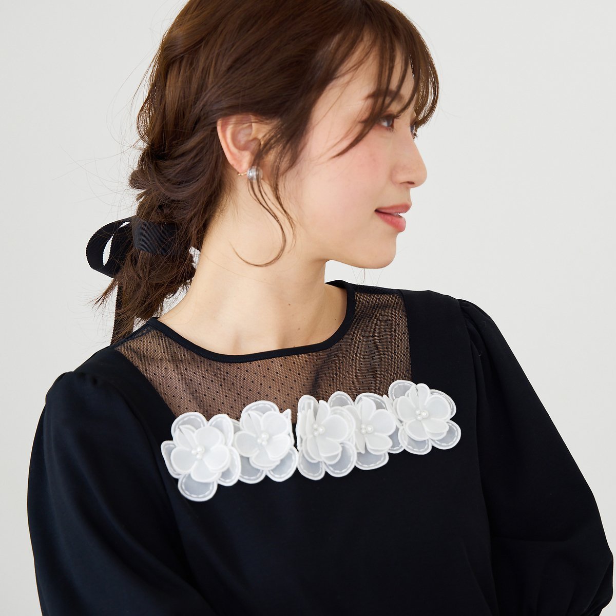 【ローズティアラ/Rose Tiara】のドットチュールカットソー インテリア・キッズ・メンズ・レディースファッション・服の通販 founy(ファニー) 　ファッション　Fashion　レディースファッション　Fashion for Women　トップス・カットソー　Cut & Sew Tops　カットソー・ベーシックTシャツ　Cut-and-Sewn Tops / Stretch Tees & Basics　インド　Indian Textile　オレンジ　Orange　カットソー　Cut and Sewn Top　シルケット　Silket, Silky Cotton　フラワー　Flower, Floral　モチーフ　Motif, Design Theme　エレガント 上品　Elegant　人気　Popular, Best Seller　夏　Summer　定番　Standard, Basic Item　ブラック|ID: prp329100004556119 ipo3291000000032723542