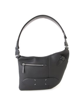【メゾン マルジェラ/MAISON MARGIELA】の「5AC」サドルバッグ 人気、トレンドファッション・服の通販 founy(ファニー) ファッション Fashion レディースファッション Ladies' Fashion Online バッグ Bag ジップ Zip フィット Fit ポケット Pocket |ID:prp329100004556315