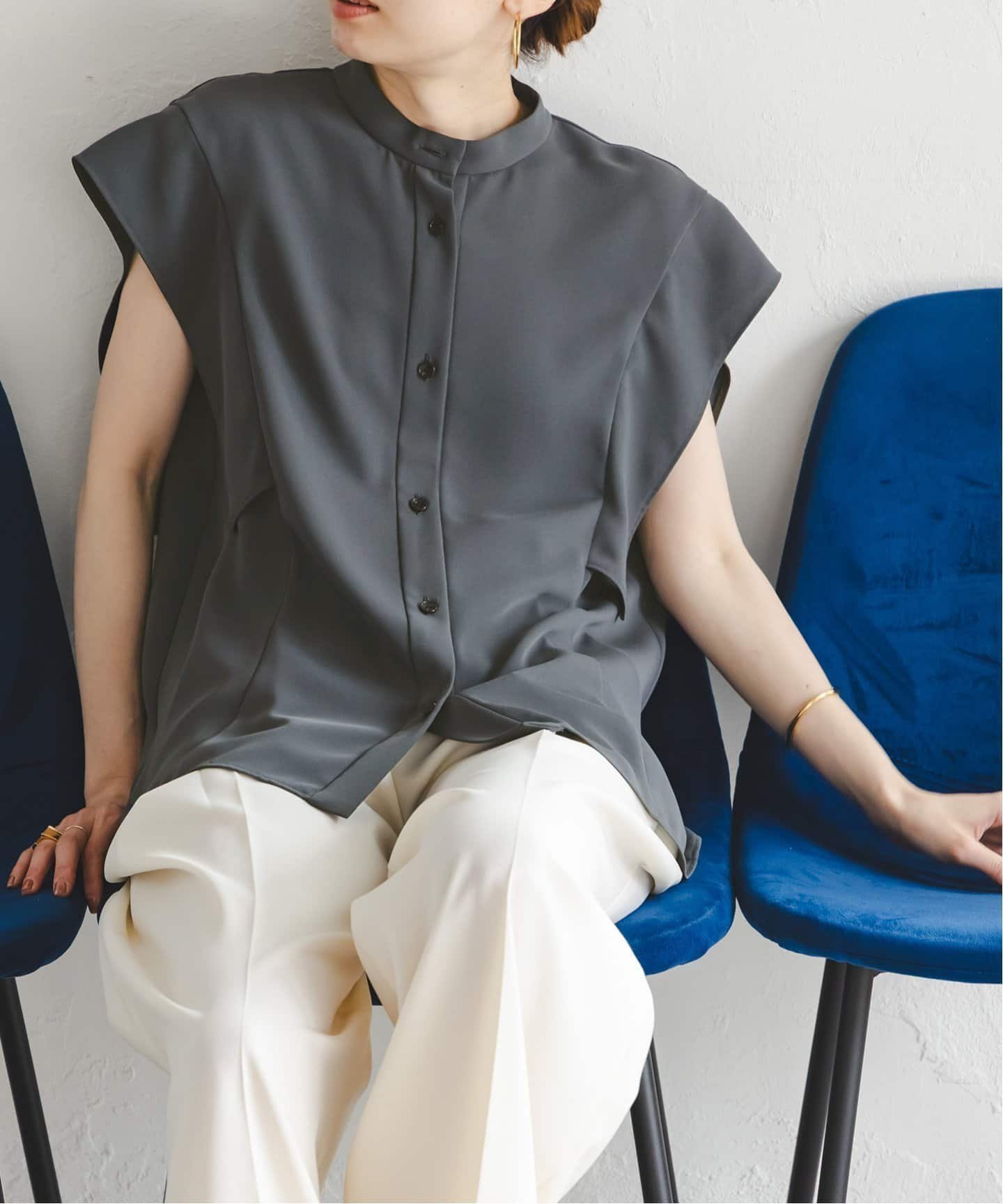 【ノーブル / スピック&スパン/NOBLE / Spick & Span】の《WEB限定追加 》【洗える】スクエアースリーブフロントオープンブラウス2 インテリア・キッズ・メンズ・レディースファッション・服の通販 founy(ファニー) 　ファッション　Fashion　レディースファッション　Ladies' Fashion Online　トップス・カットソー　Tops/Tshirt　シャツ/ブラウス　Shirts/Blouses　洗える　Washable　グレー|ID: prp329100004556568 ipo3291000000032622330