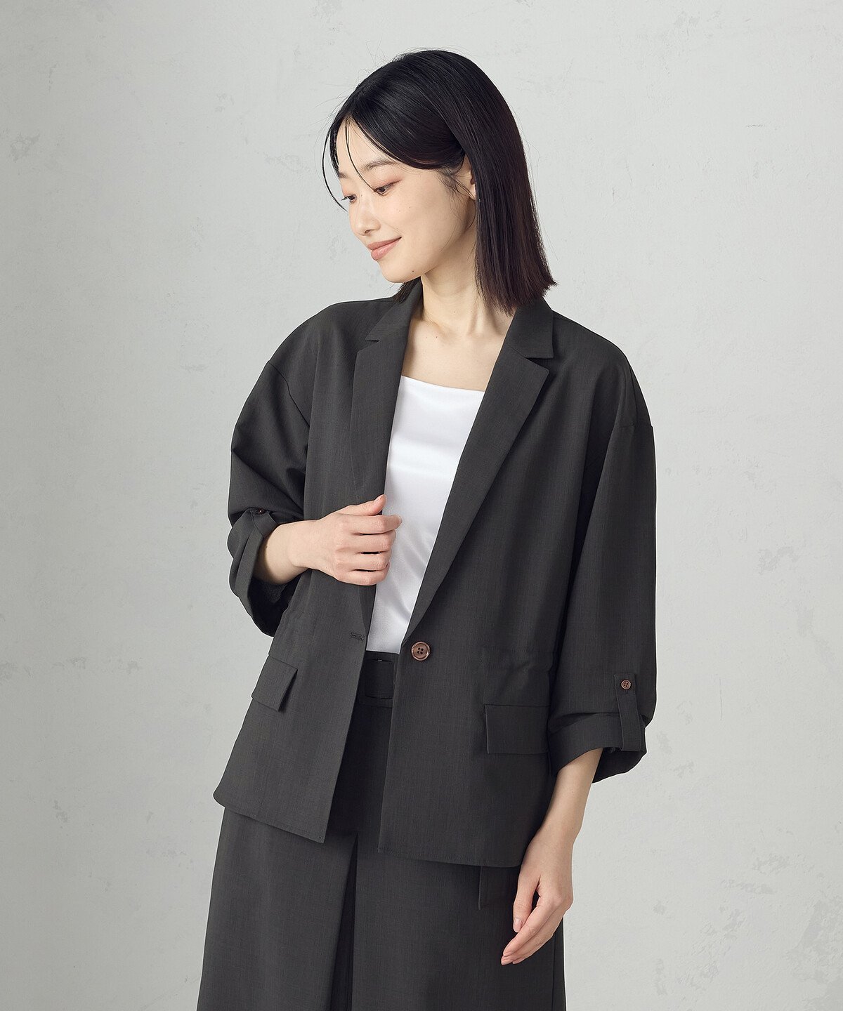 【コムサイズム/COMME CA ISM】の【セットアップ対応】テーラード シャツジャケット インテリア・キッズ・メンズ・レディースファッション・服の通販 founy(ファニー) 　ファッション　Fashion　レディースファッション　WOMEN　アウター　Coat Outerwear　ジャケット　Jackets　ジャケット　Jacket　スリーブ　Sleeve　セットアップ　Set Up　テーラード　Tailored　ポケット　Pocket　ラウンド　Round　ロールアップ　Roll Up　チャコール|ID: prp329100004556616 ipo3291000000032351884