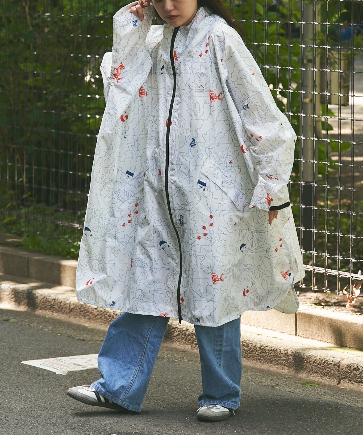 【チャオパニックティピー/CIAOPANIC TYPY】の【Franklin Climbing】レインコート UVカット/防水 インテリア・キッズ・メンズ・レディースファッション・服の通販 founy(ファニー) 　ファッション　Fashion　レディースファッション　Ladies' Fashion Online　アウター　Coat Outerwear　コート　Coats　アウトドア　Outdoor　コンパクト　Compact　シンプル　Simple　スマート　Smart　なめらか　Smooth　人気　Popularity　ポケット　Pocket　おすすめ　Recommend　ホワイトその他1|ID: prp329100004556735 ipo3291000000032610134