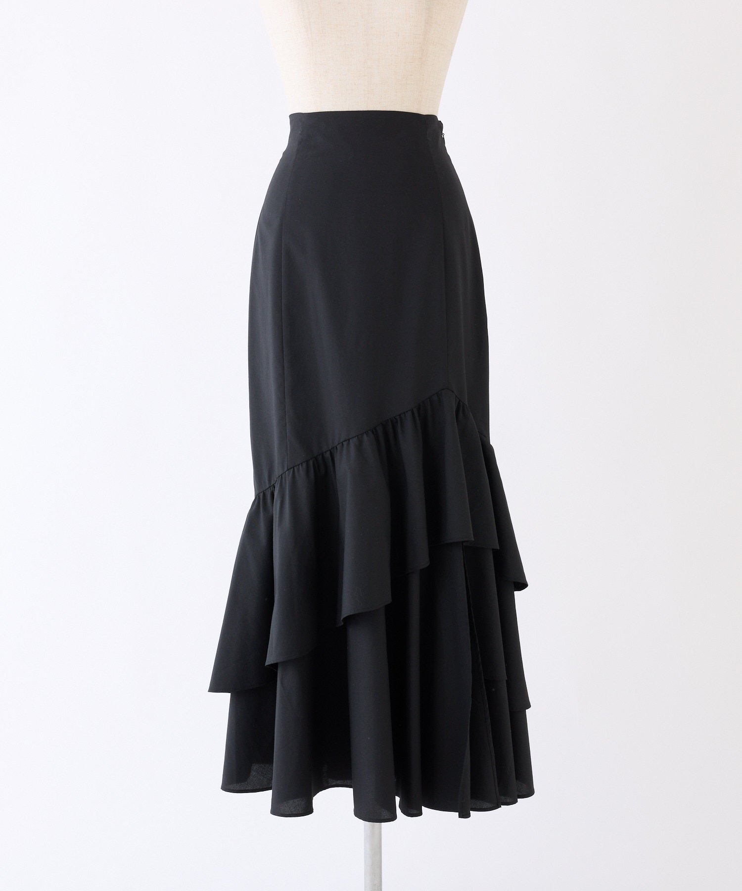 【ナイスクラップ/NICE CLAUP】のランダムフリルロングスカート/スリット入り インテリア・キッズ・メンズ・レディースファッション・服の通販 founy(ファニー) 　ファッション　Fashion　レディースファッション　WOMEN　スカート　Skirt　ロングスカート　Long Skirt　2025年　2025　2025春夏・S/S　Ss,Spring/Summer,2025　おすすめ　Recommend　シンプル　Simple　スウェット　Sweat　スリット　Slit　ティアード　Tiered　ティアードスカート　Tiered Skirt　フリル　Frills　夏　Summer　ブラック|ID: prp329100004556947 ipo3291000000032210032
