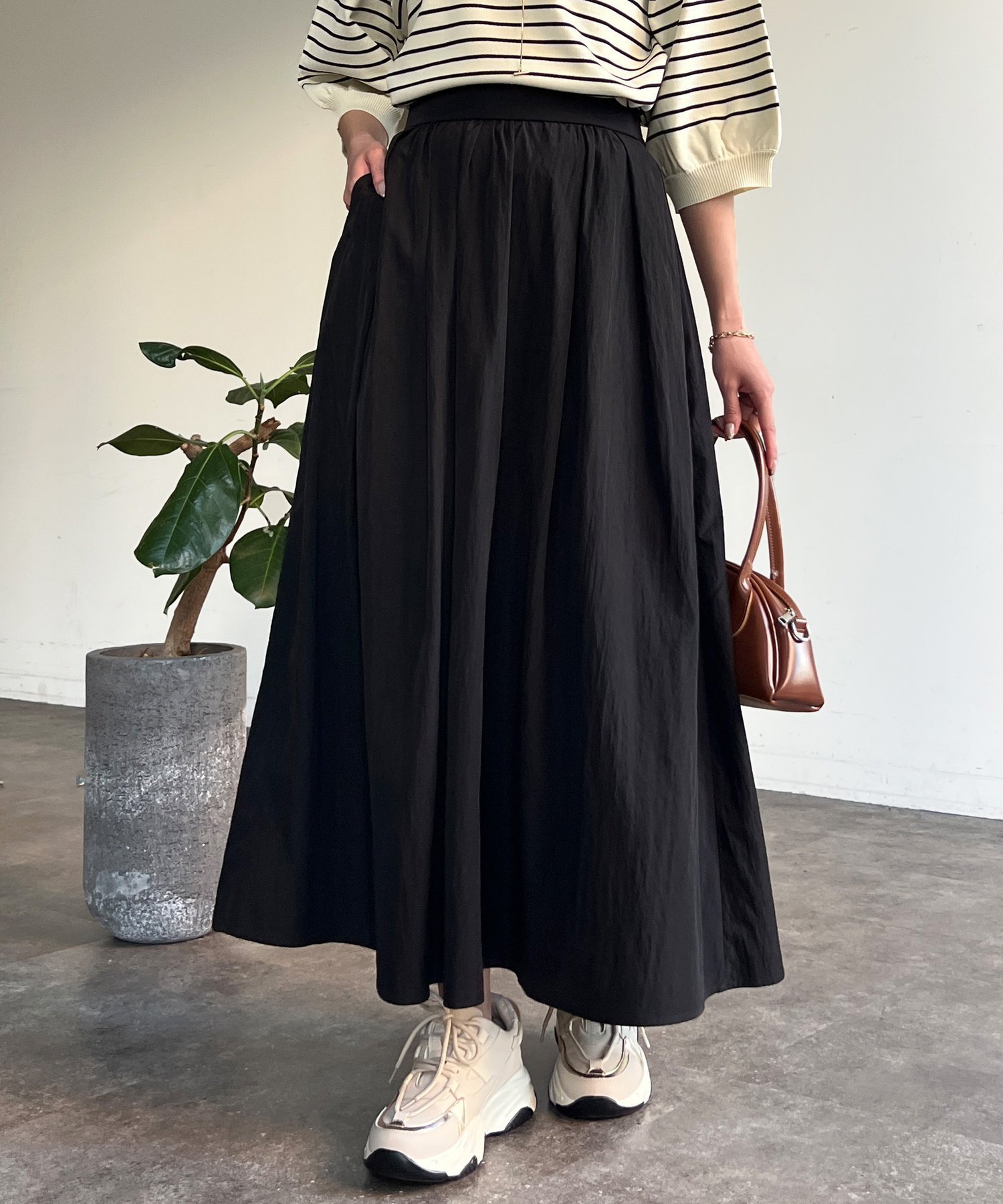 【シェトワ/Chez toi】のタックギャザーフレアスカート インテリア・キッズ・メンズ・レディースファッション・服の通販 founy(ファニー) 　ファッション　Fashion　レディースファッション　WOMEN　スカート　Skirt　Aライン/フレアスカート　Flared A-Line Skirts　春　Spring　カットソー　Cut And Sew　ギャザー　Gather　コンパクト　Compact　シンプル　Simple　ジャケット　Jacket　タンク　Tank　ポケット　Pocket　リラックス　Relax　プチプライス・低価格　Affordable　おすすめ　Recommend　エレガント 上品　Elegant　ブラック|ID: prp329100004557123 ipo3291000000032254103