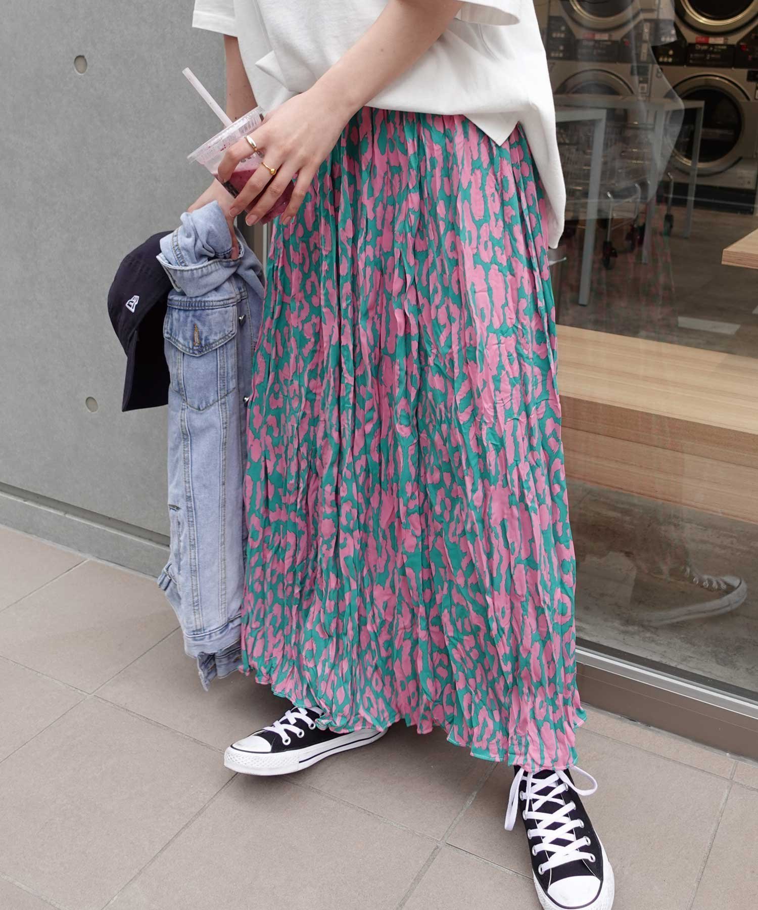 【コーナーズ/CORNERS】のレオパード柄ロングスカート インテリア・キッズ・メンズ・レディースファッション・服の通販 founy(ファニー) 　ファッション　Fashion　レディースファッション　Fashion for Women　スカート　Skirts　ロングスカート　Long Skirts / Maxi & Midi Skirts　インナー　Innerwear　ギャザー　Gathered, Ruffled　スウェット / スエット　Sweatshirt, Sweatwear　スタンド　Stand Collar, Upright Stand　スリット　Slit, Slit Detail　ティアードスカート　Tiered Skirt, Flounced Skirt　トレンド　Trend, Trending Now　ベスト　Vest, Waistcoat　ポケット　Pocket, Pocket Detail　羽織　Haori, Light Jacket　レオパード　Leopard, Animal Print　ロング　Long, Long-Length　おすすめ　Recommended / Our Picks　エレガント 上品　Elegant　ピンク|ID: prp329100004557163 ipo3291000000033644647