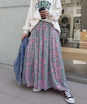 【コーナーズ/CORNERS】のレオパード柄ロングスカート 人気、トレンドファッション・服の通販 founy(ファニー) ファッション Fashion レディースファッション Fashion for Women スカート Skirts ロングスカート Long Skirts / Maxi & Midi Skirts インナー Innerwear ギャザー Gathered, Ruffled スウェット / スエット Sweatshirt, Sweatwear スタンド Stand Collar, Upright Stand スリット Slit, Slit Detail ティアードスカート Tiered Skirt, Flounced Skirt トレンド Trend, Trending Now ベスト Vest, Waistcoat ポケット Pocket, Pocket Detail 羽織 Haori, Light Jacket レオパード Leopard, Animal Print ロング Long, Long-Length おすすめ Recommended / Our Picks エレガント 上品 Elegant |ID:prp329100004557163